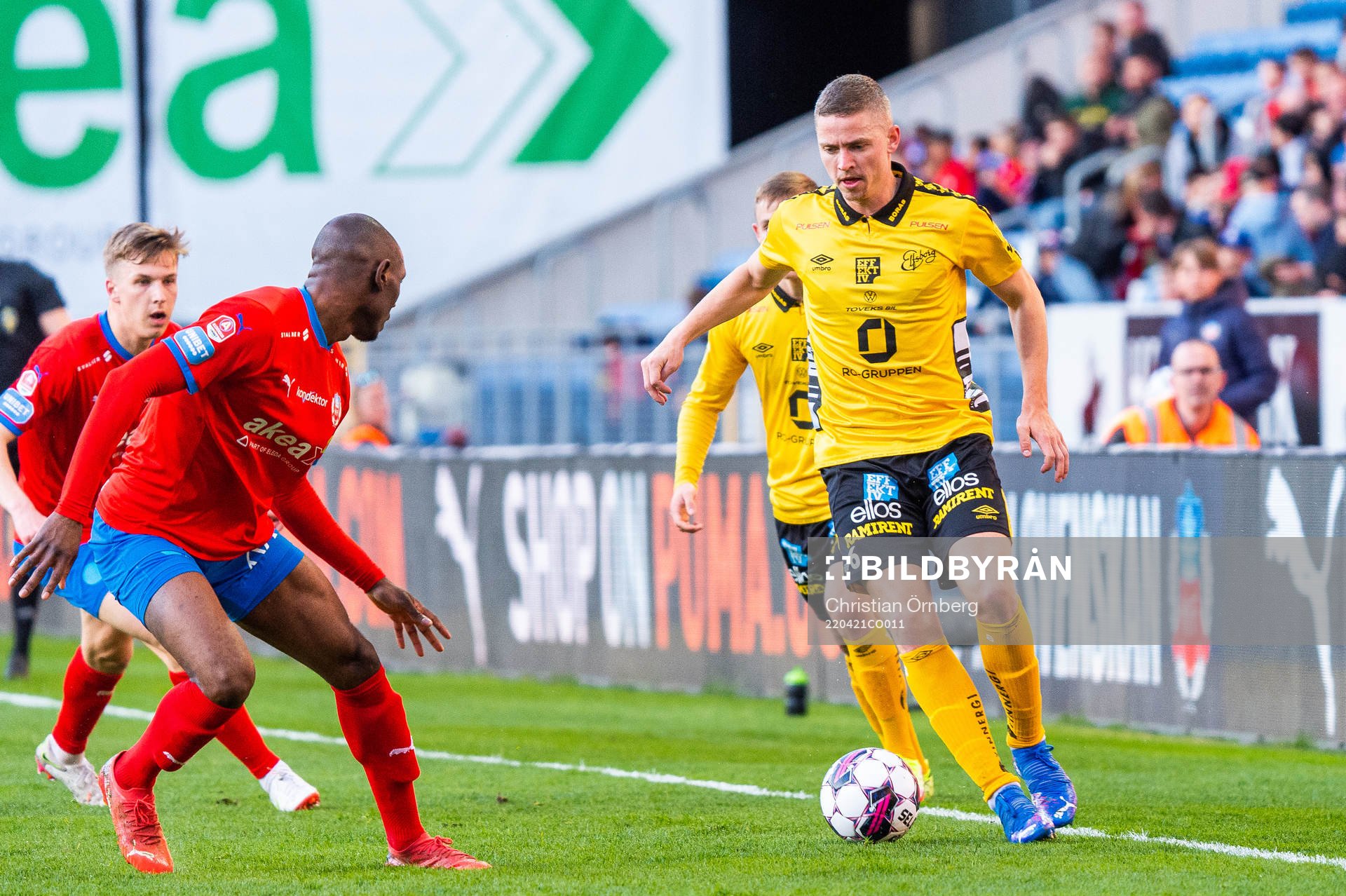 Helsingborgs Ravy Tsouka-Dozi och Elfsborgs André Ibsen