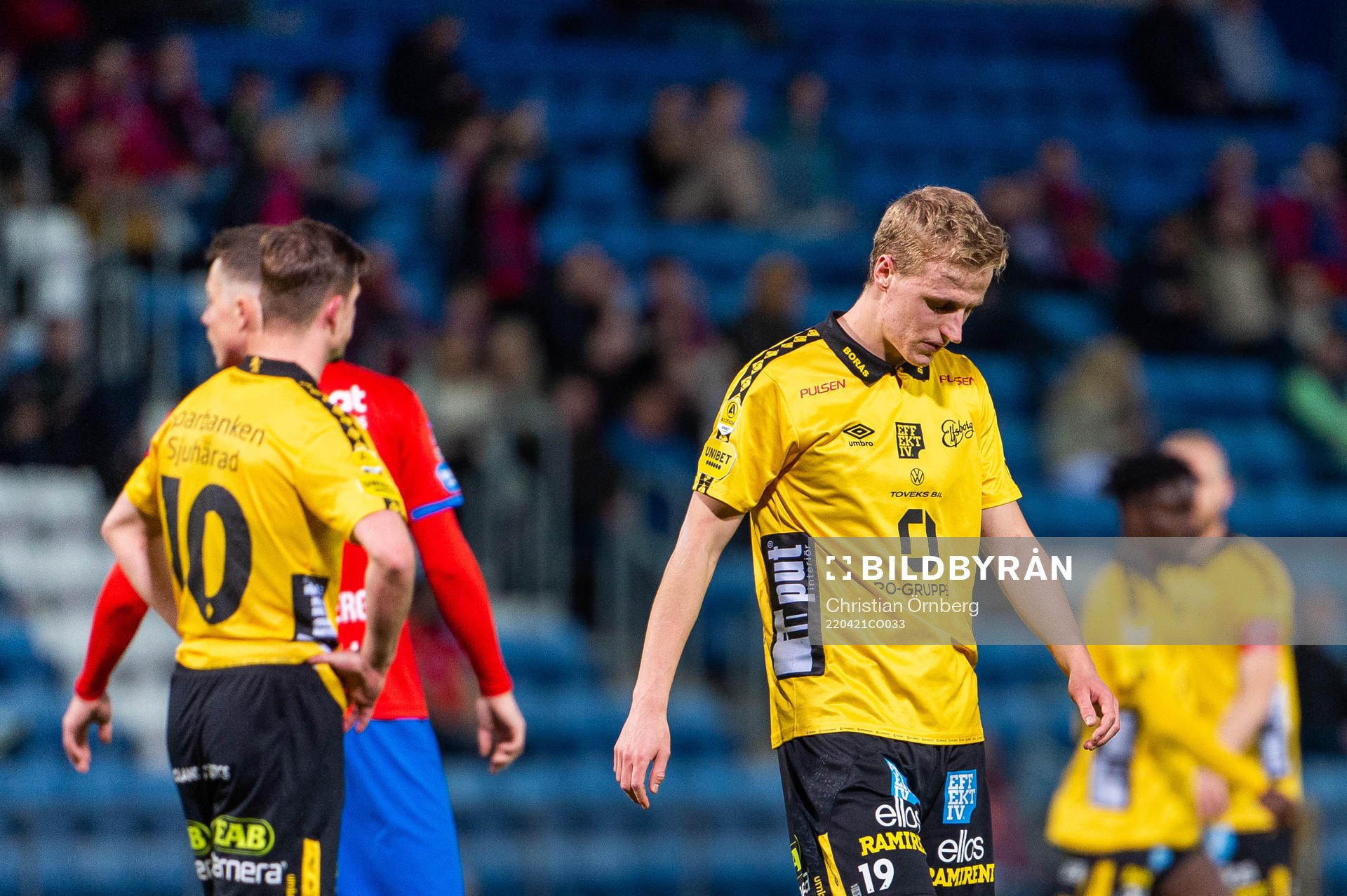 Elfsborgs Jeppe Møldrup Okkels och Simon Olsson deppar