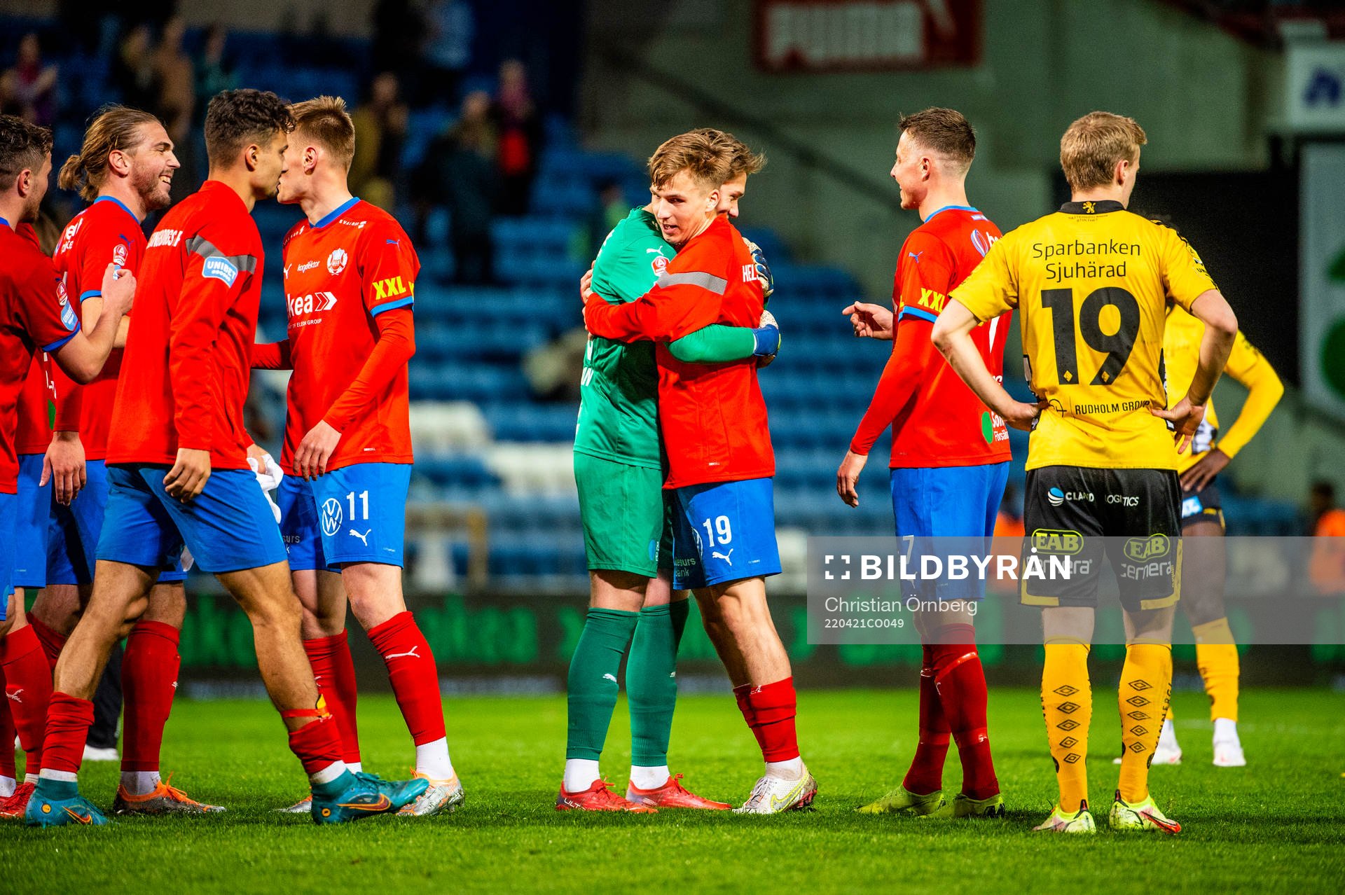 Helsingborgs målvakt Kalle Joelsson och Lucas Lingman