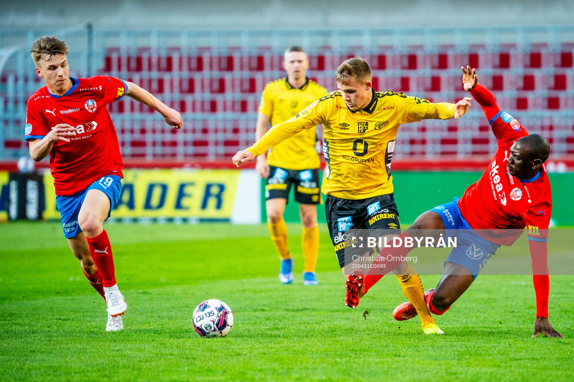Elfsborgs Jacob Ondrejka mot Helsingborgs Lucas Lingman och