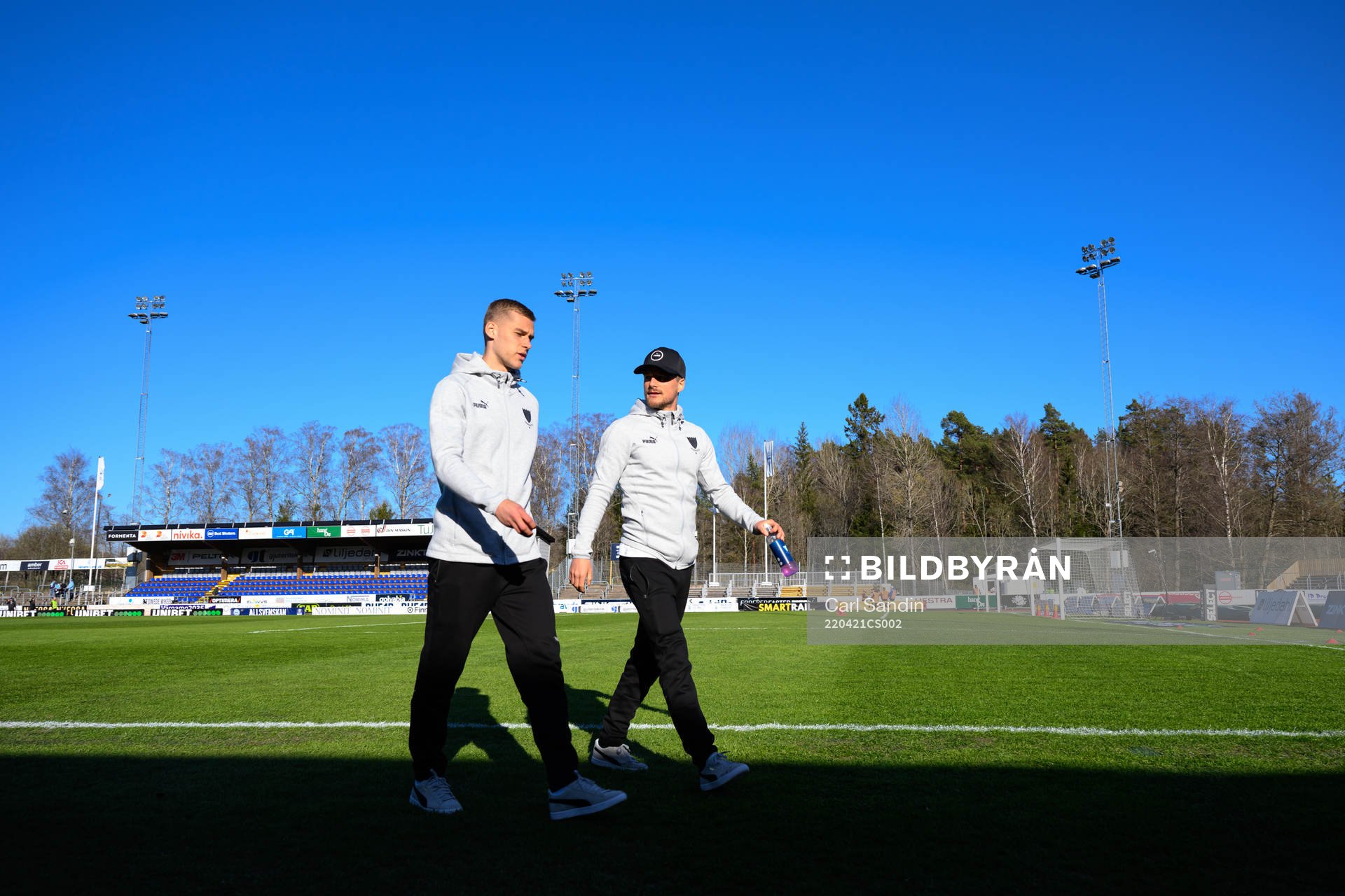 Malmö FFs Felix Beijmo och Eric Larsson innan