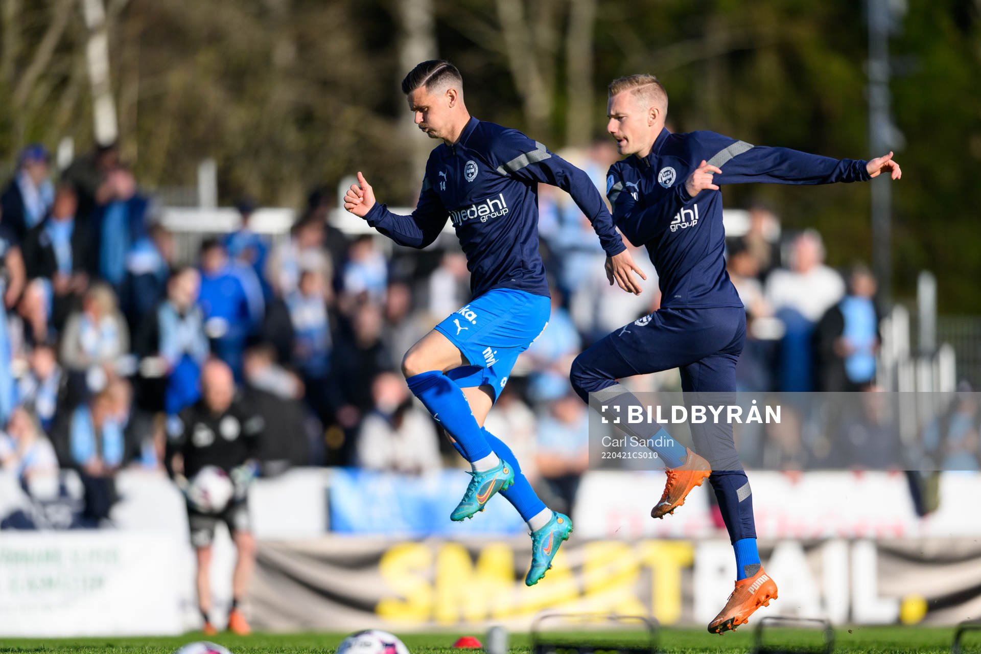 Värnamos Marcus Antonsson värmer upp innan