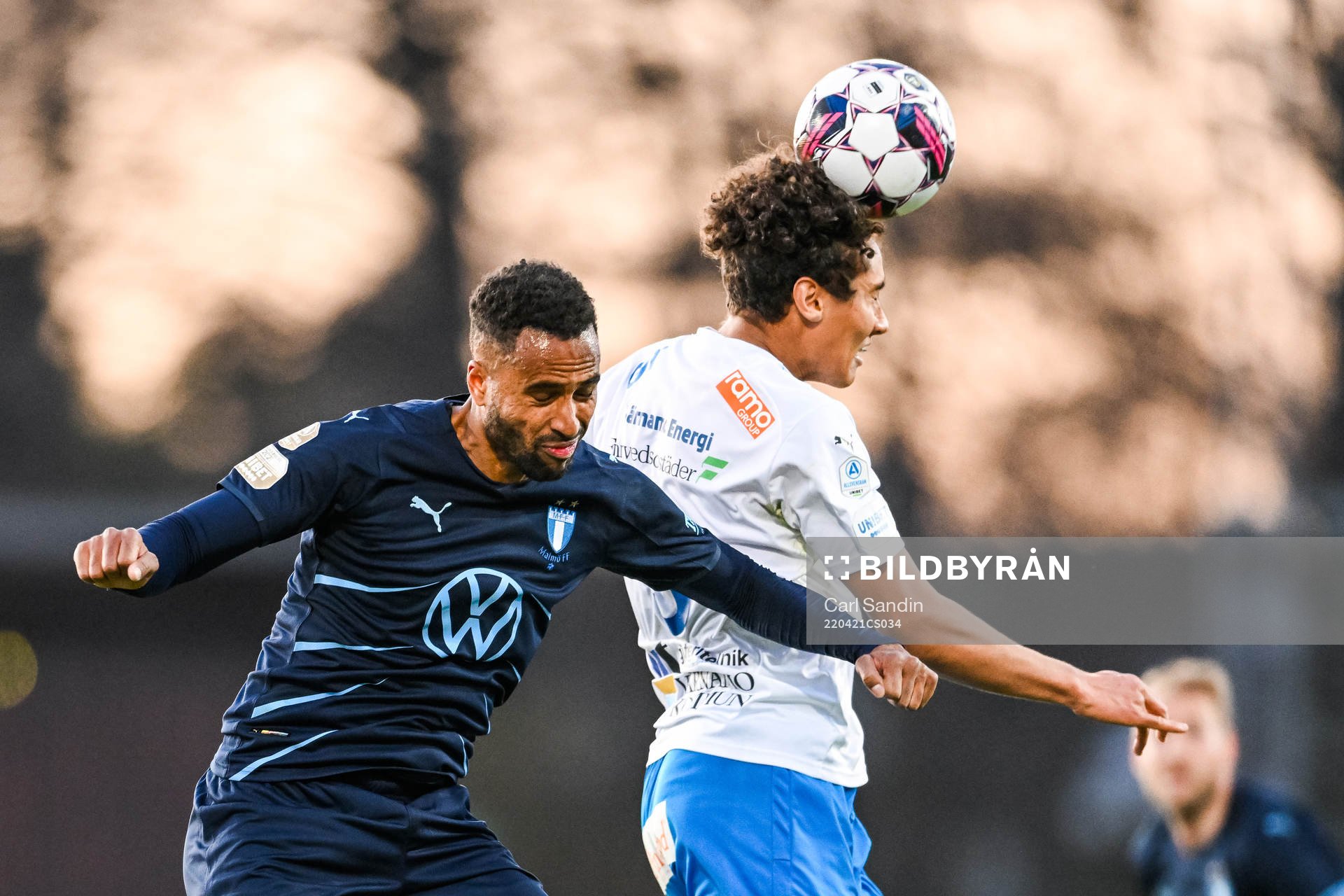 Malmö FFs Isaac Kiese Thelin och Värnamos Robin Tihi