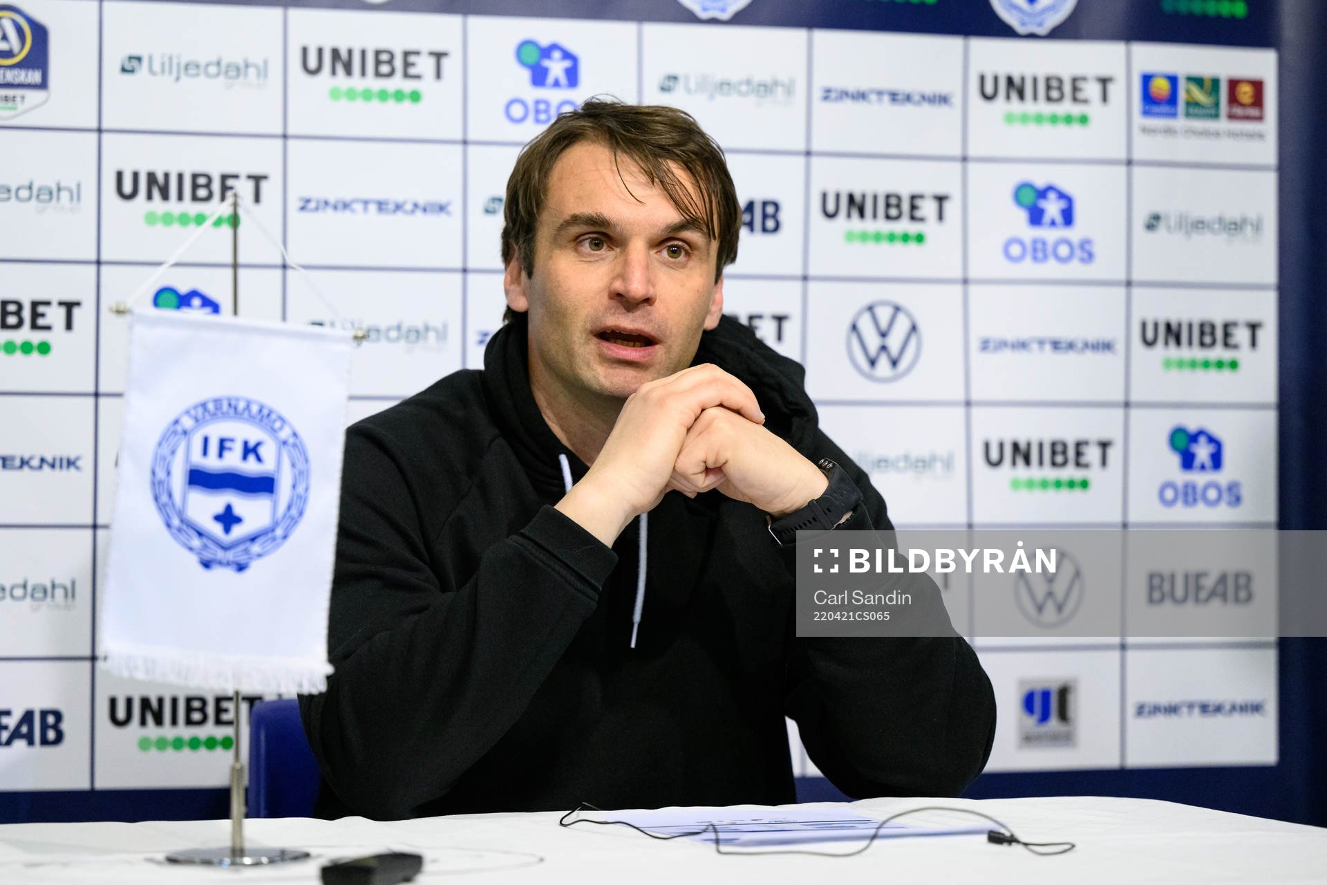 Malmö FFs tränare Milos Milojevic på en presskonferens efter fotbollsmatchen i Allsvenskan mellan Värnamo och Malmö FF den 21 april 2022 i Värnamo.