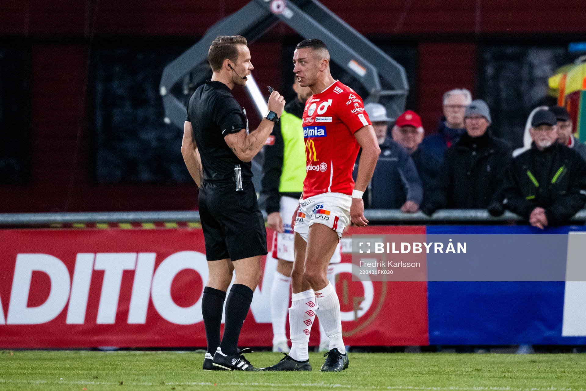 Degerfors Nikola Djurdjic reagerar not domare Kristoffer