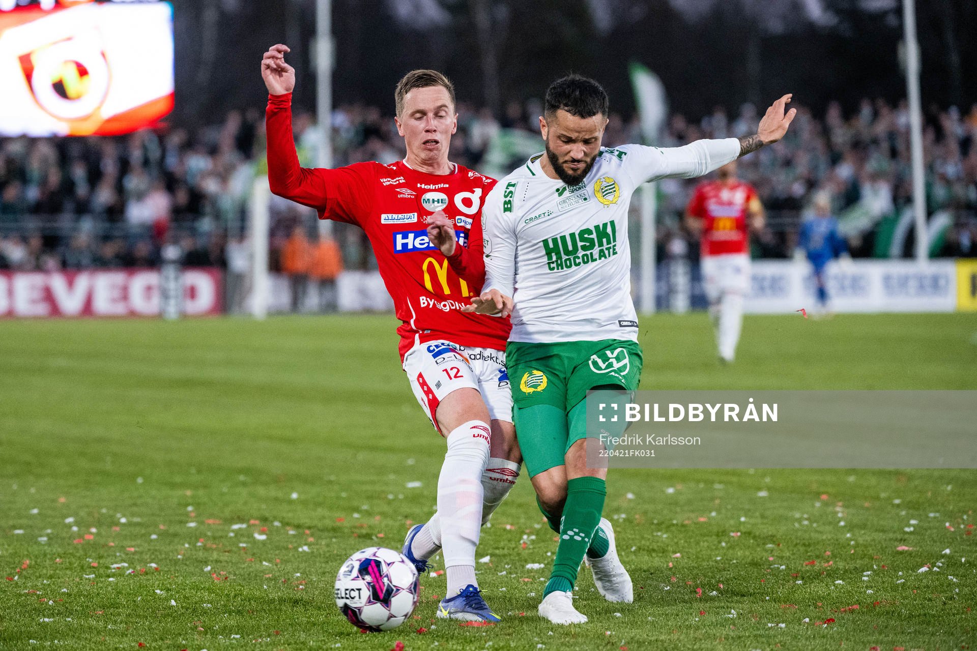 Degerfors Erik Lindell och Hammarbys Mohanad Jeahze