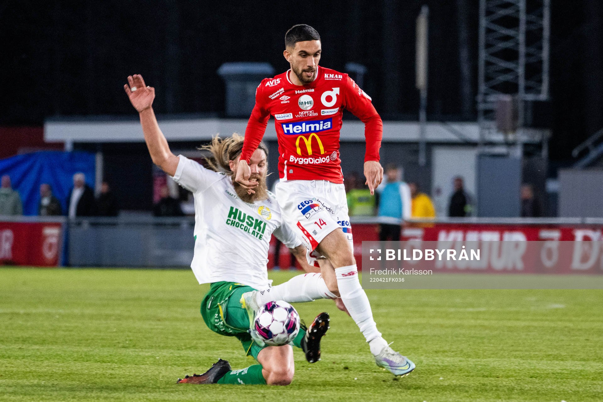 Hammarbys Björn Paulsen och Degerfors Daniel Krezic
