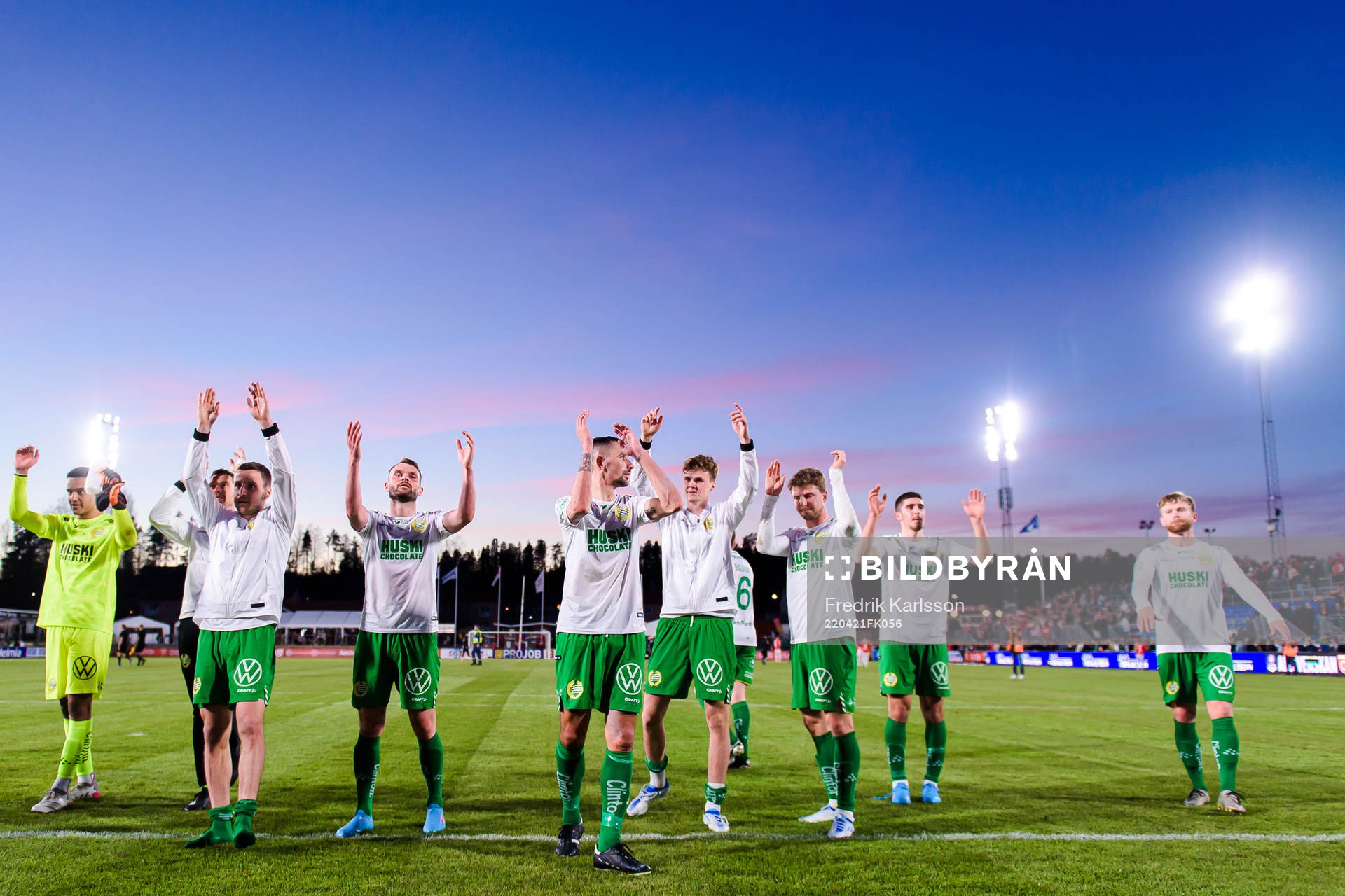 Hammarbys spelare jublar