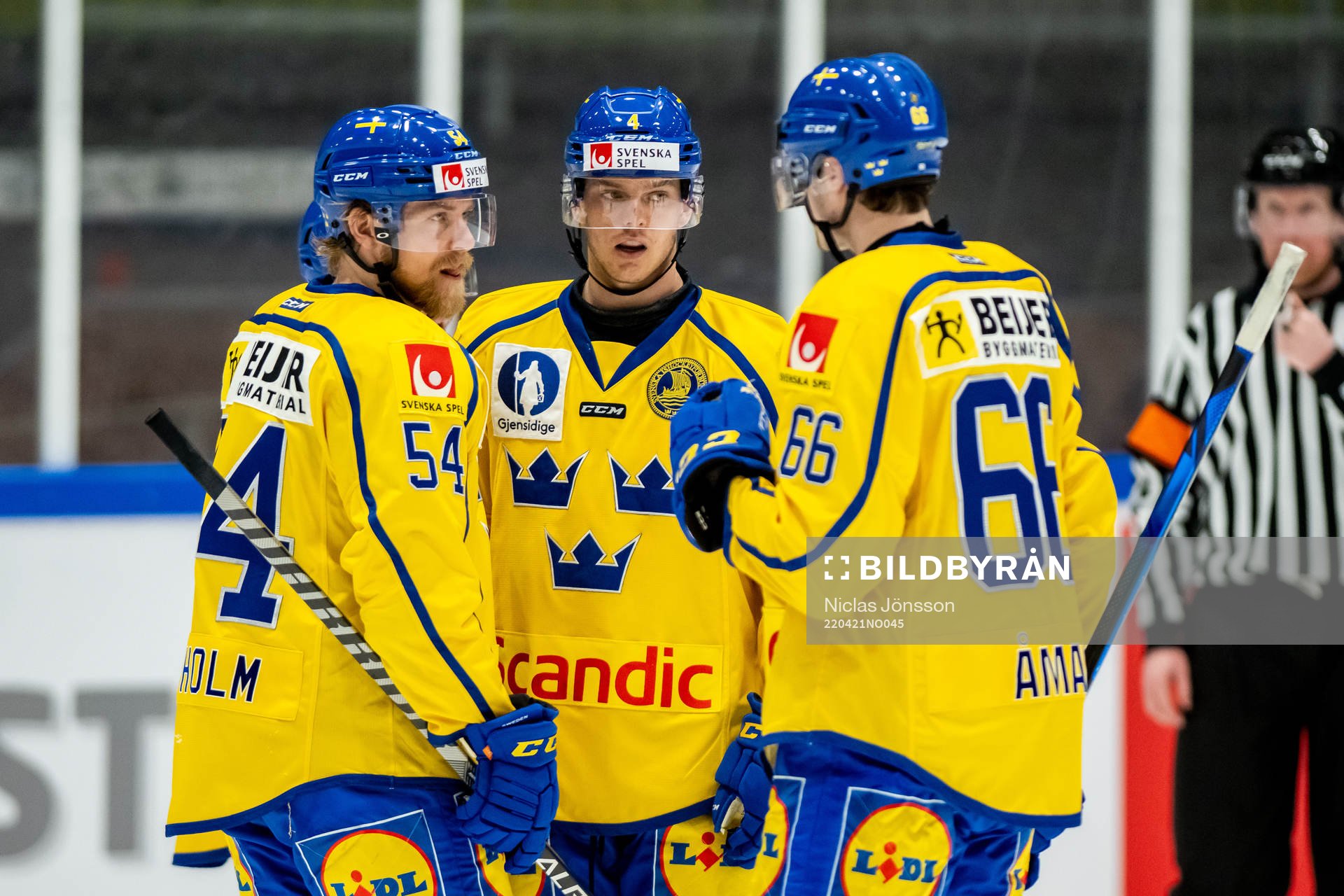 Anton Lindholm, Carl-Johan Lerby and Nils Åman of Sweden