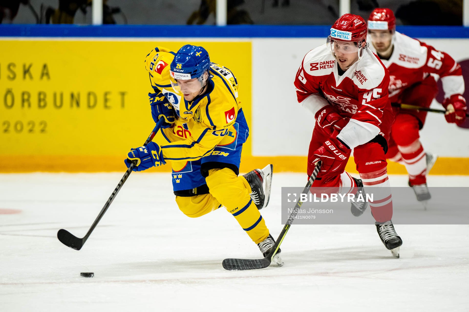 Joel Kellman of Sweden and Nick Olesen of Denmark