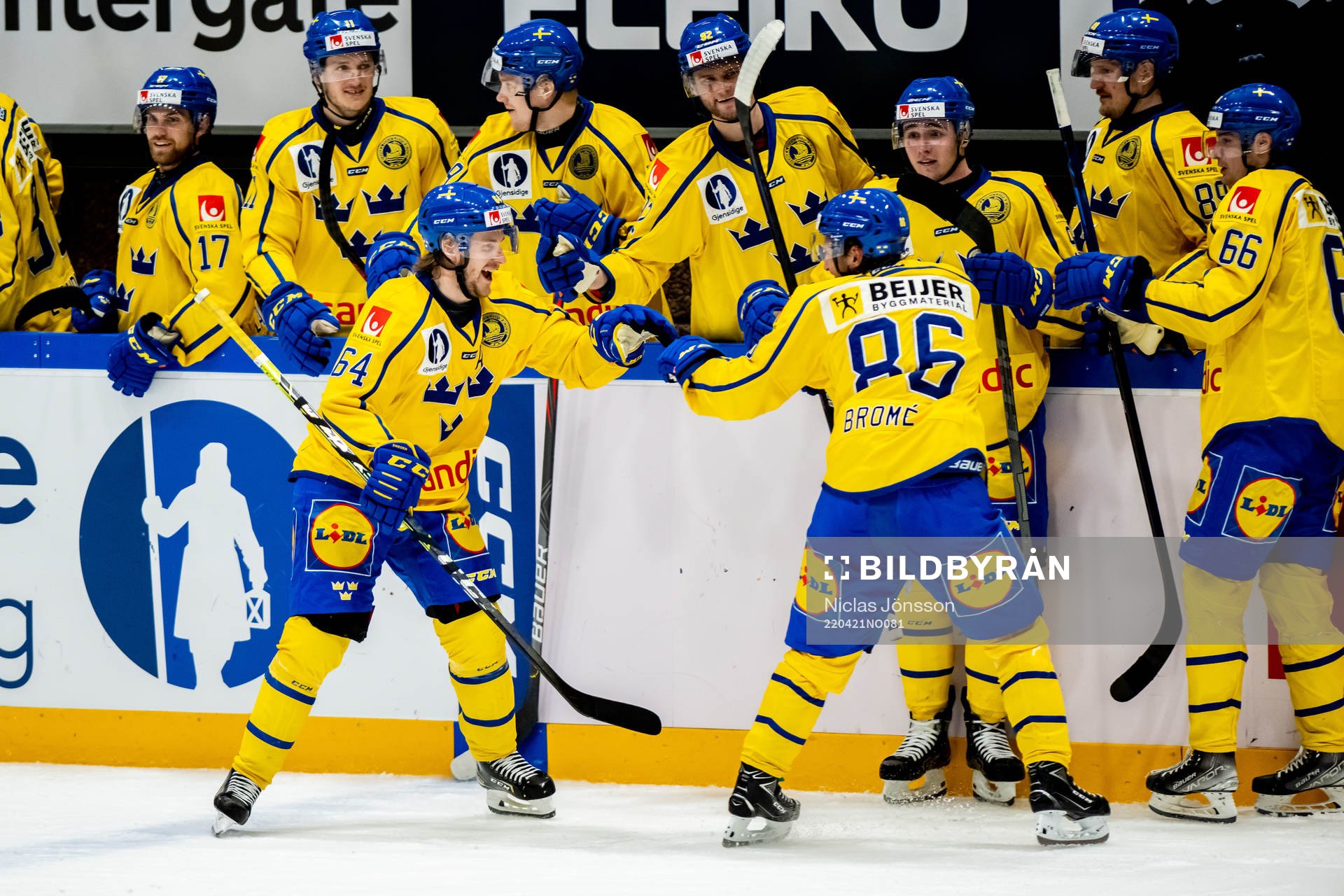 Jonathan Pudas and Mathias Bromé of Sweden celebrates