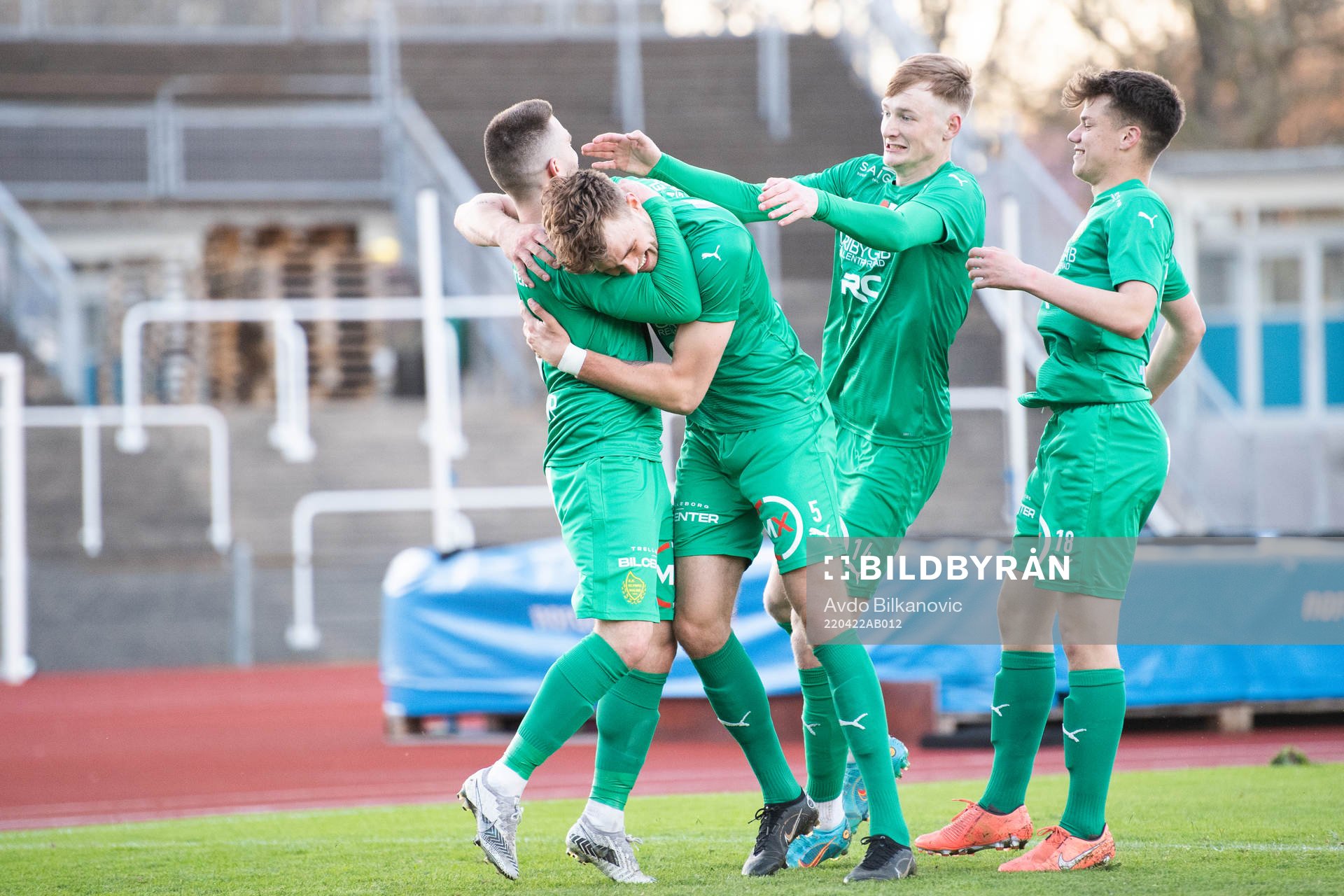 Olympics Albin Sjöstrand Bjurnemark och Baris Hümmet jublar efter 0-3 målet under fotbollsmatchen i Ettan södra mellan IFK Malmö och BK Olympic den 22 april 2022 i Malmö.