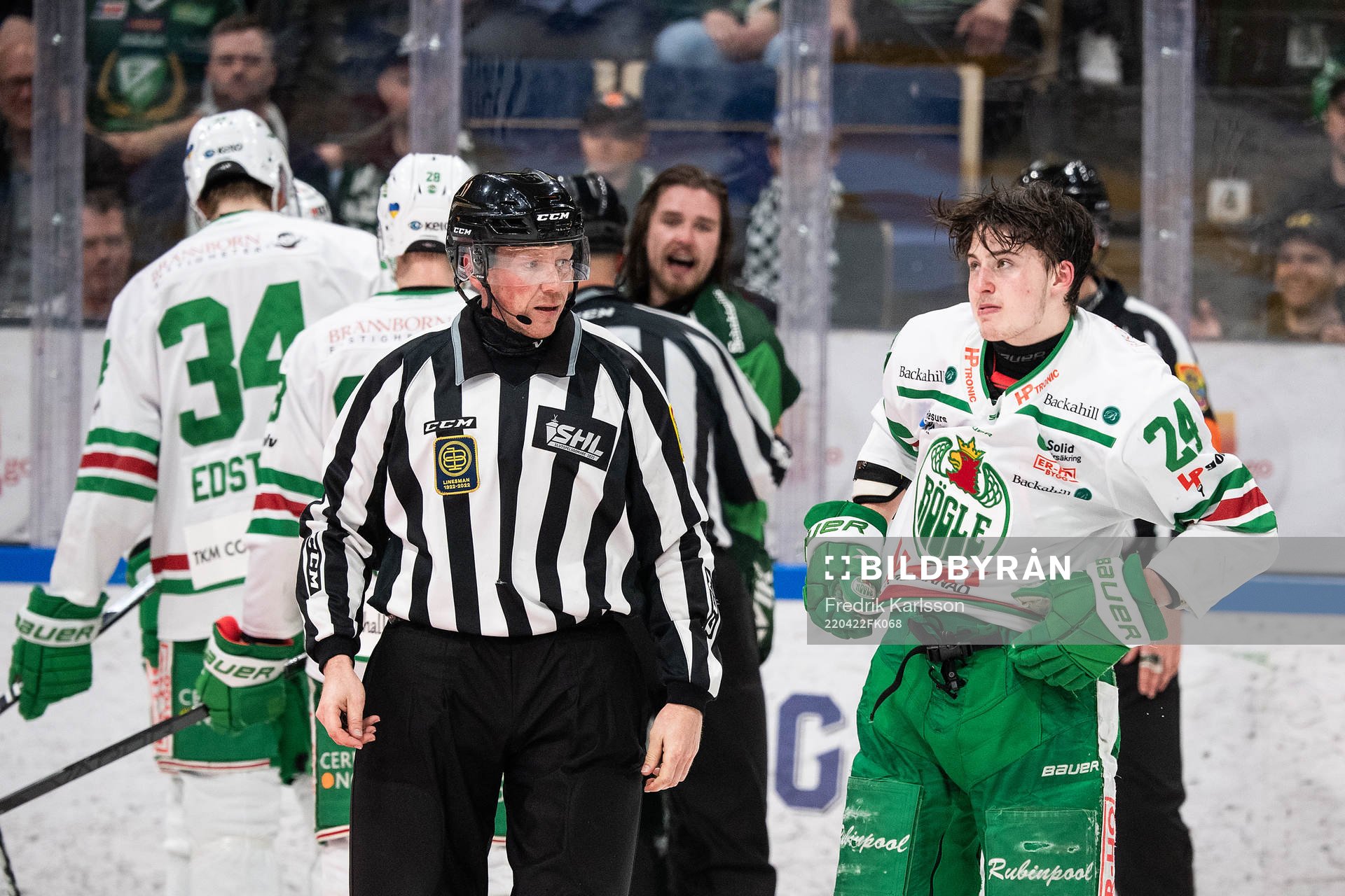 Färjestads Linus Johansson och Rögles Marco Kasper
