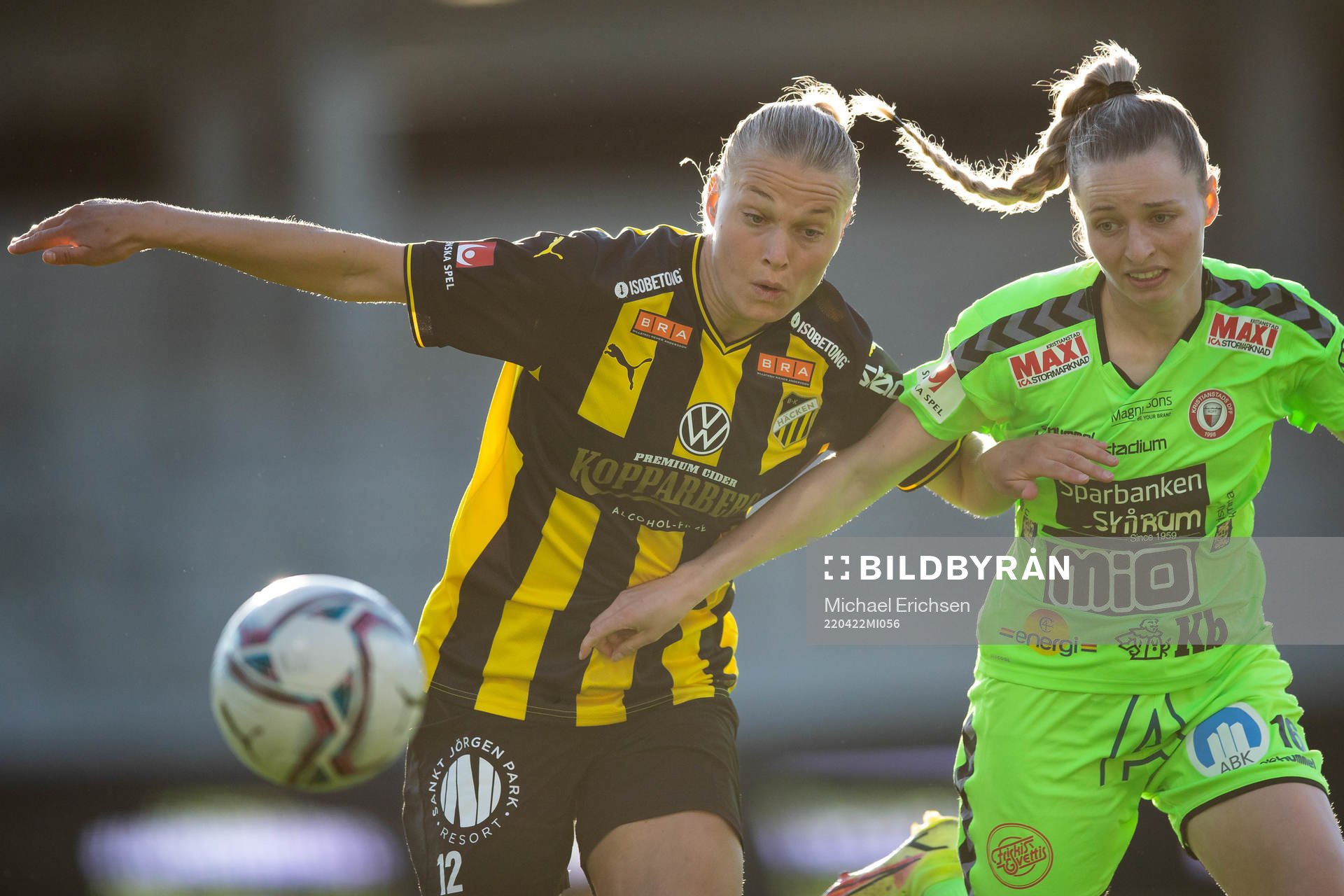 Häckens Stine Larsen och Kristianstads Gabrielle Carle