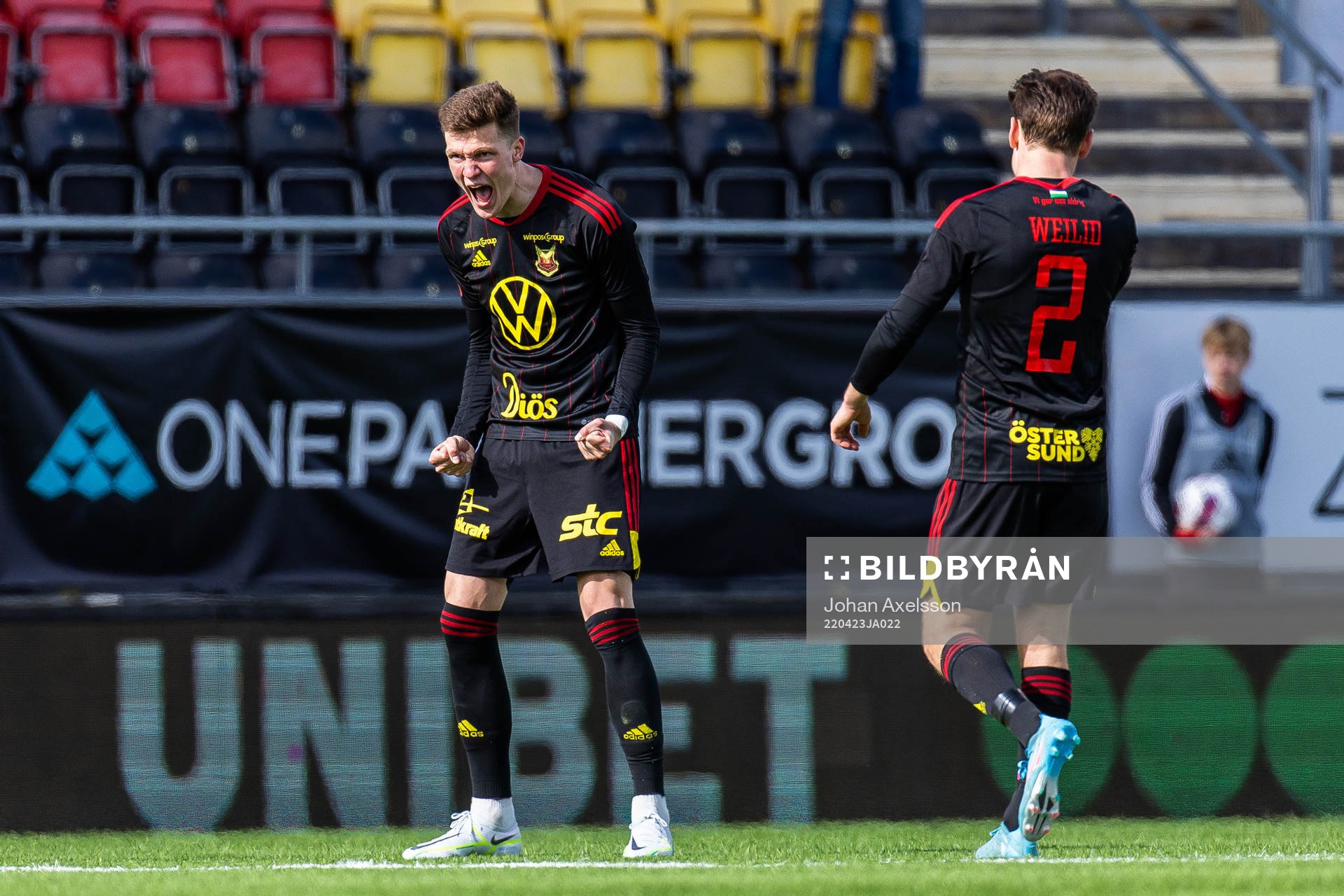 Östersunds Myroslav Mazur jublar