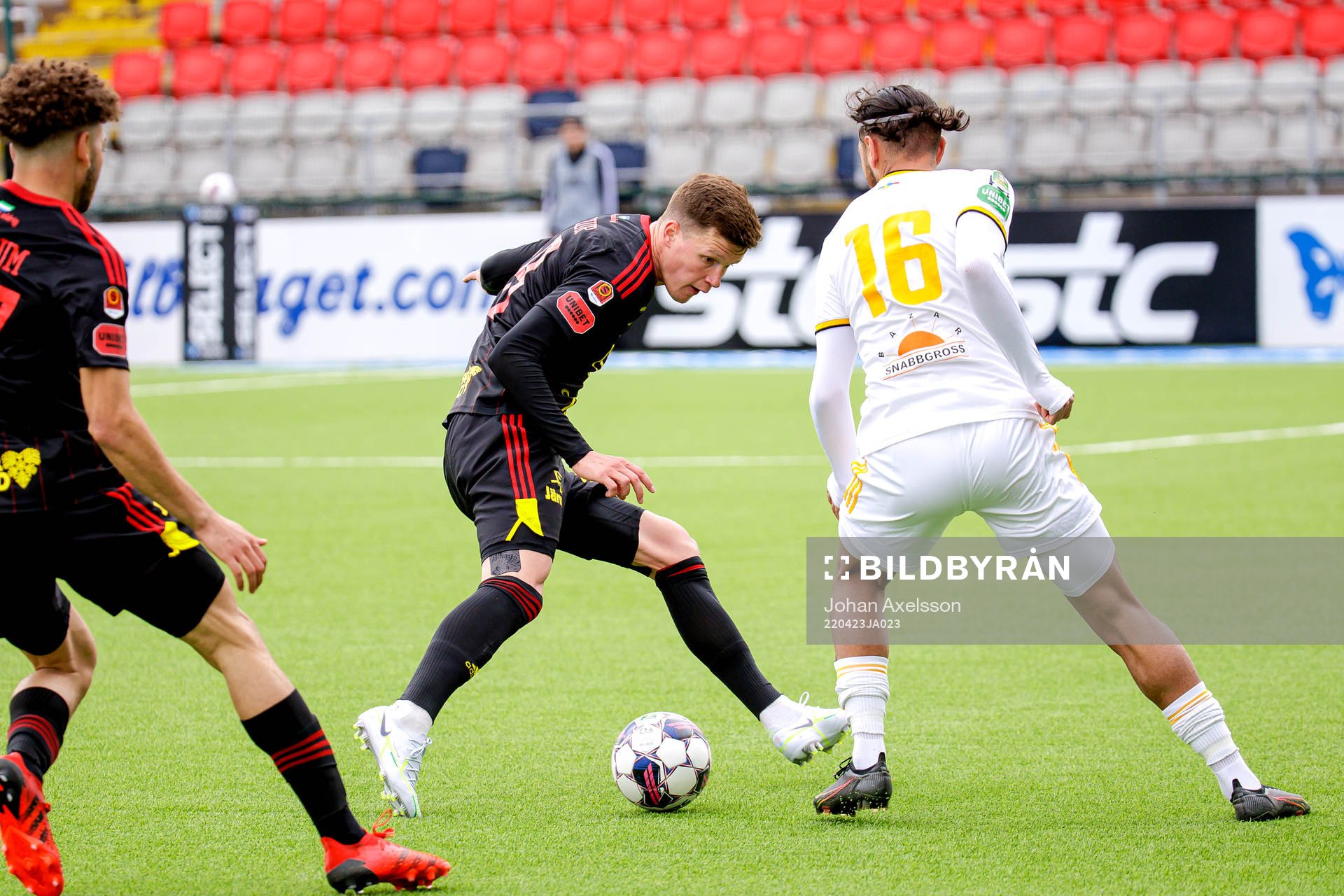 Östersunds Myroslav Mazur