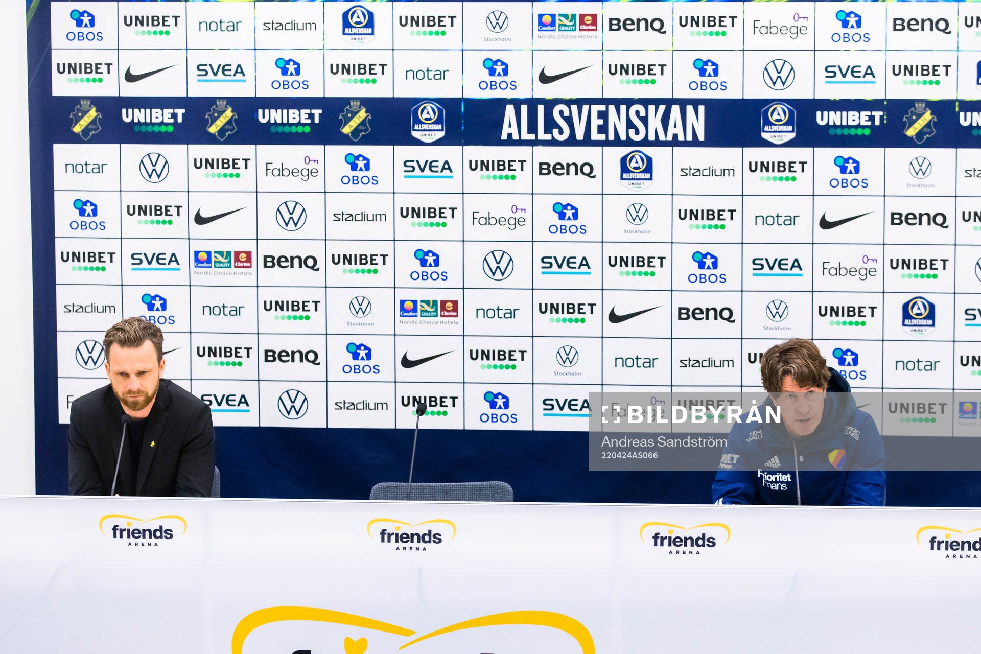 s tränare Bartosz Grzelak och Djurgårdens tränare Thomas