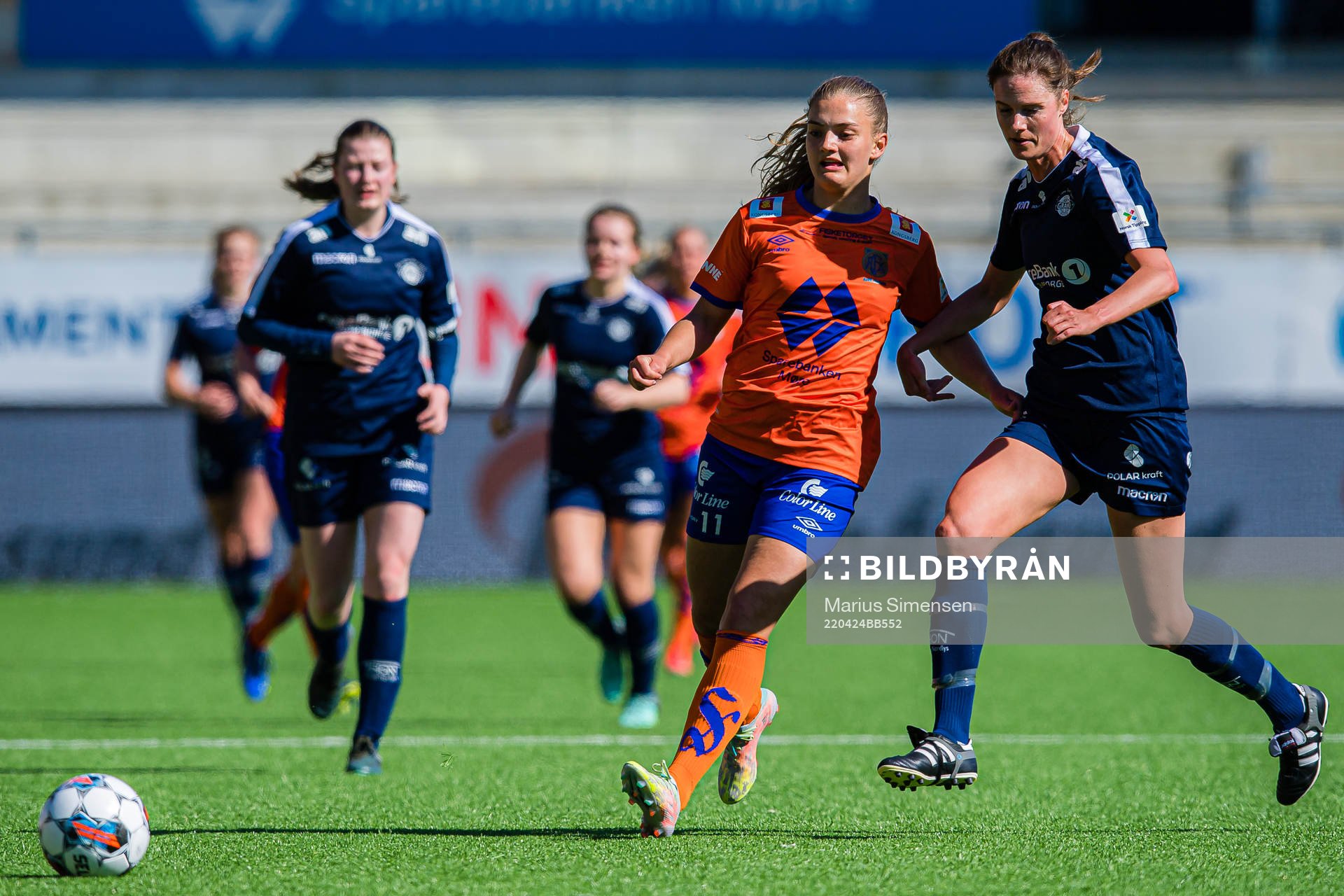 Guro Hammer Røn of AaFK Fortuna and Trine Skjelstad Jensen