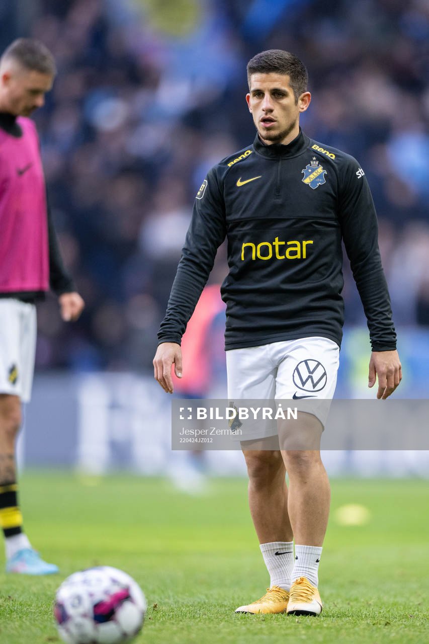 s Nicolas Stefanelli