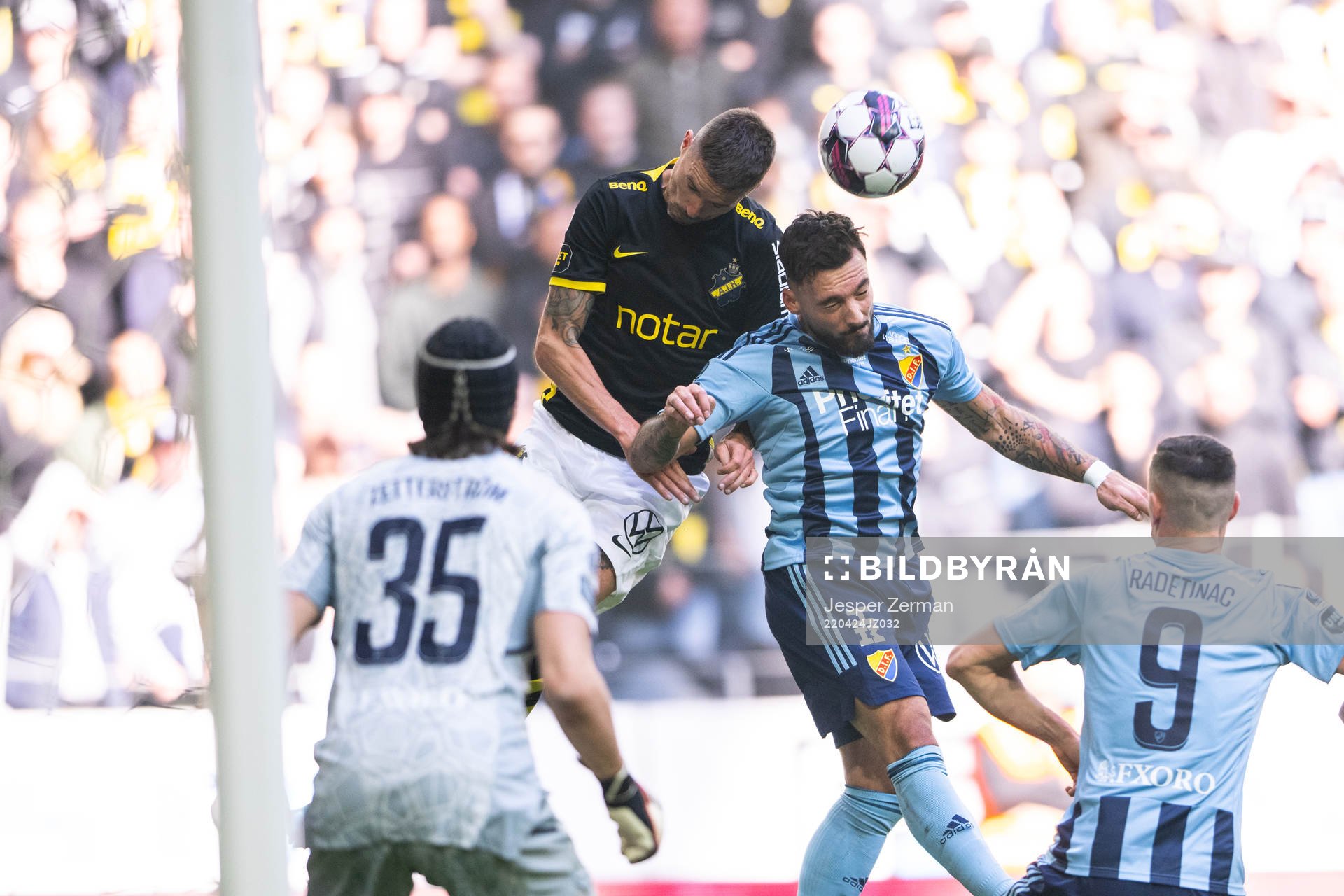 s Mikael Lustig och Djurgårdens Sead Haksabanovic