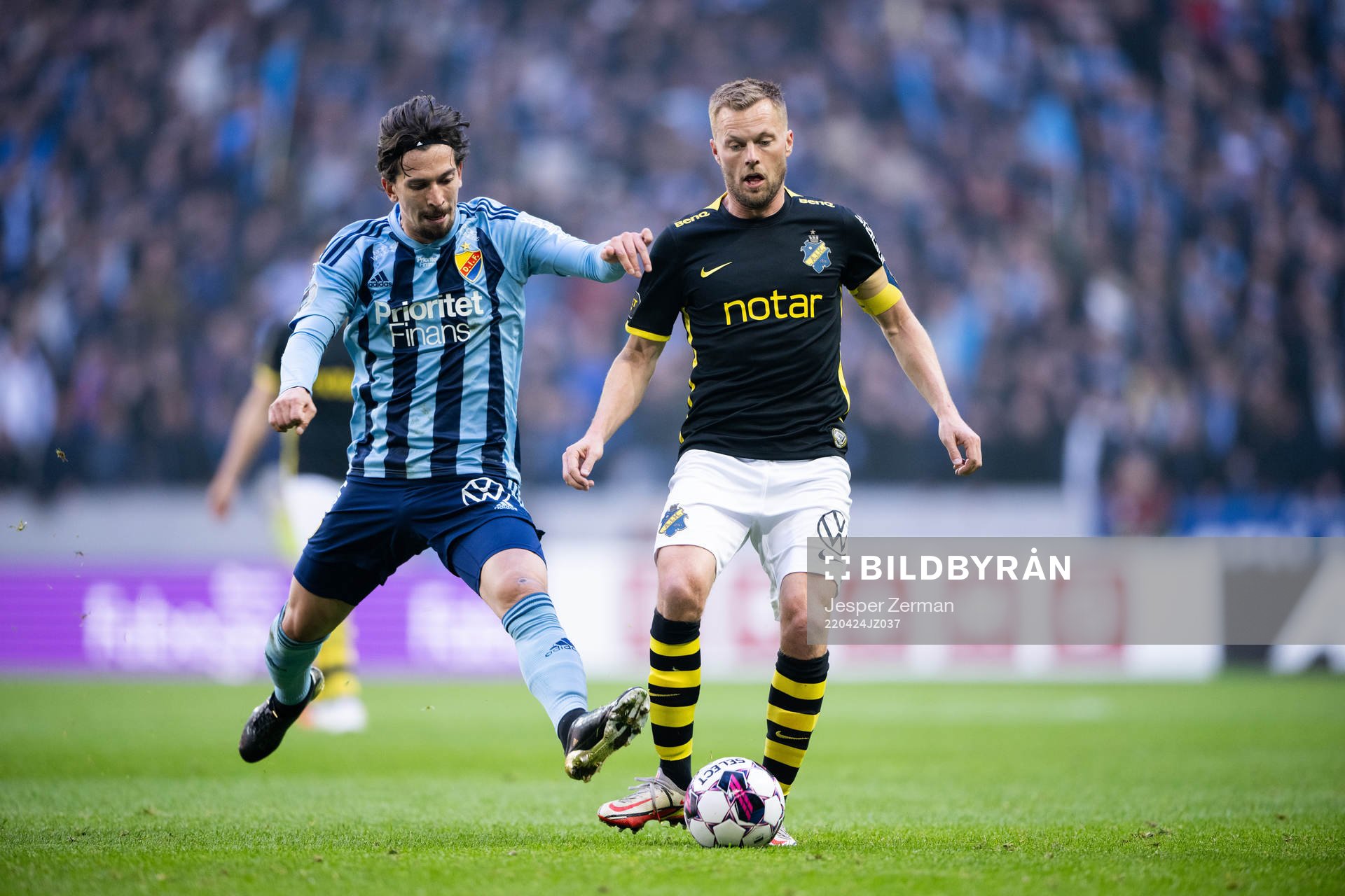 s Sebastian Larsson