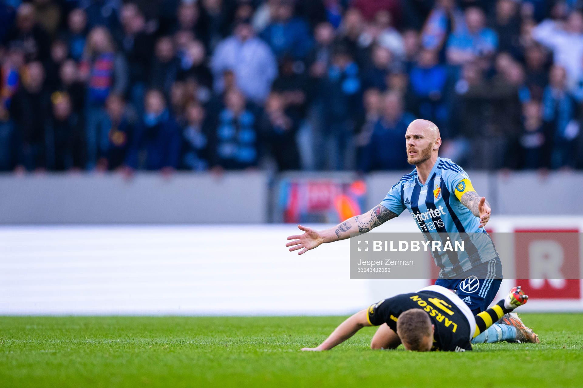 Djurgårdens Magnus Eriksson reagerar