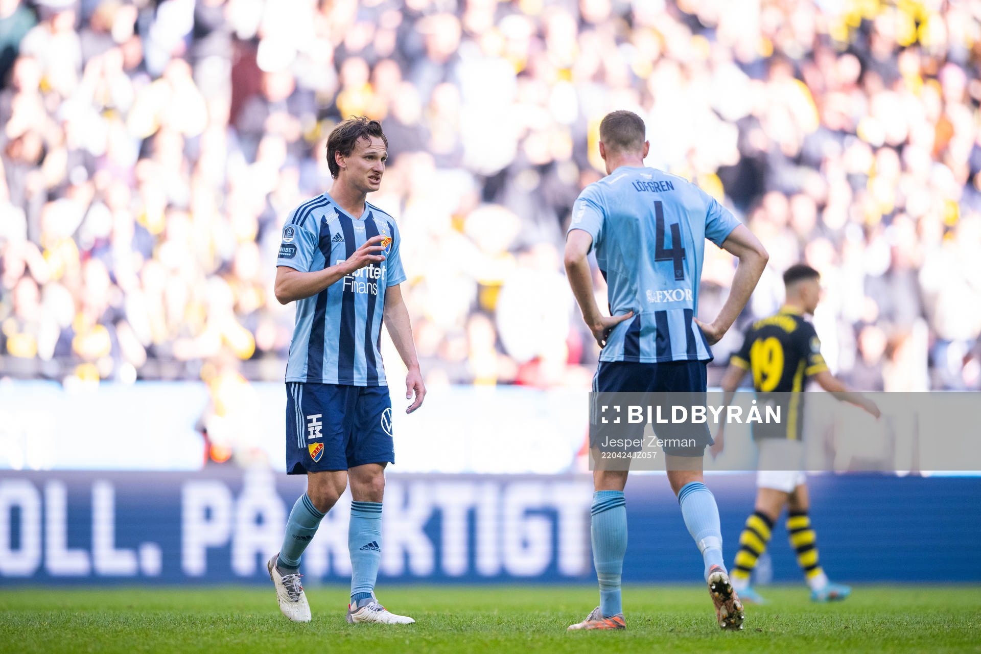 Djurgårdens Hjalmar Ekdal och Jesper Löfgren deppar