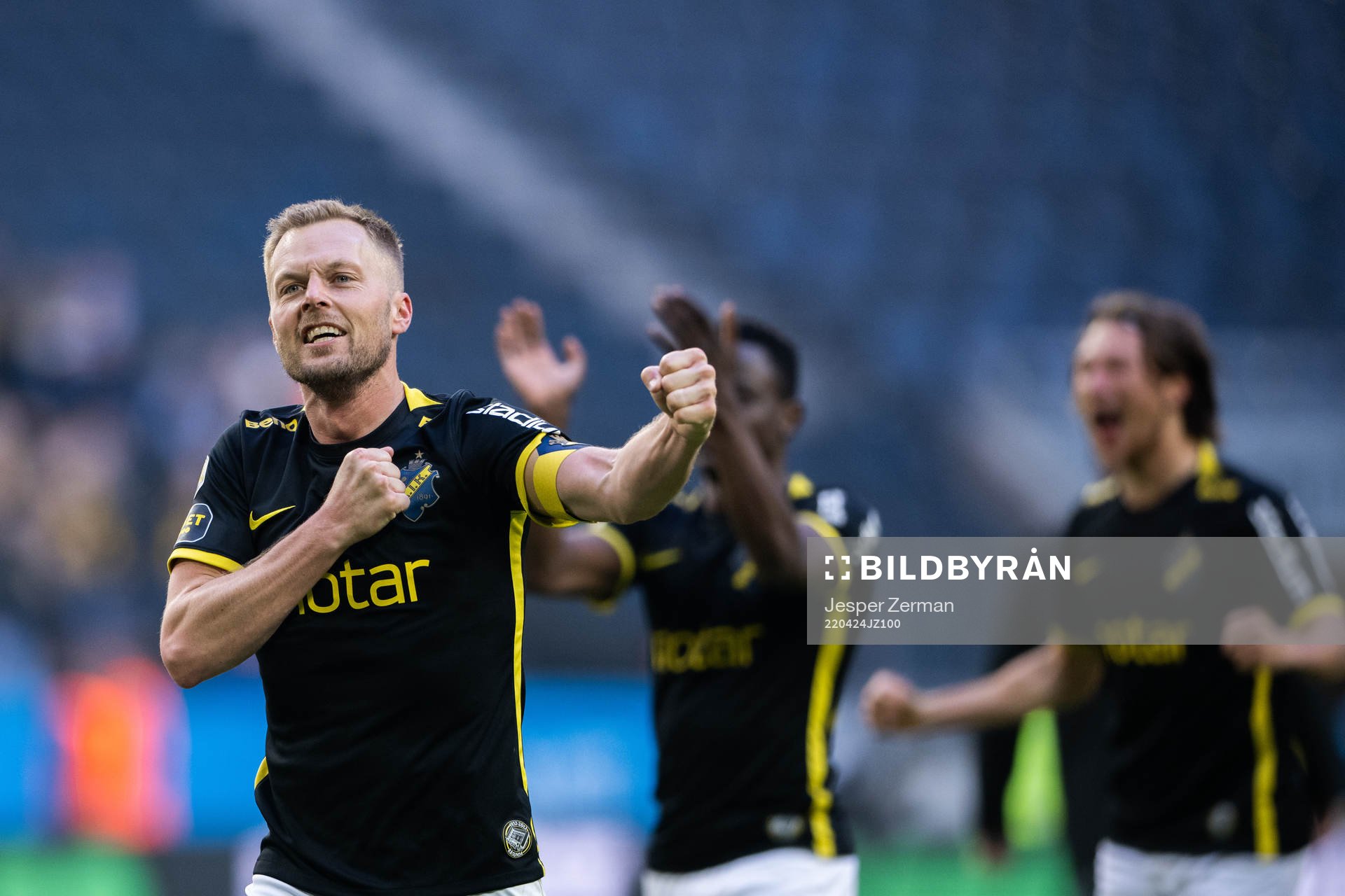 s Sebastian Larsson jublar