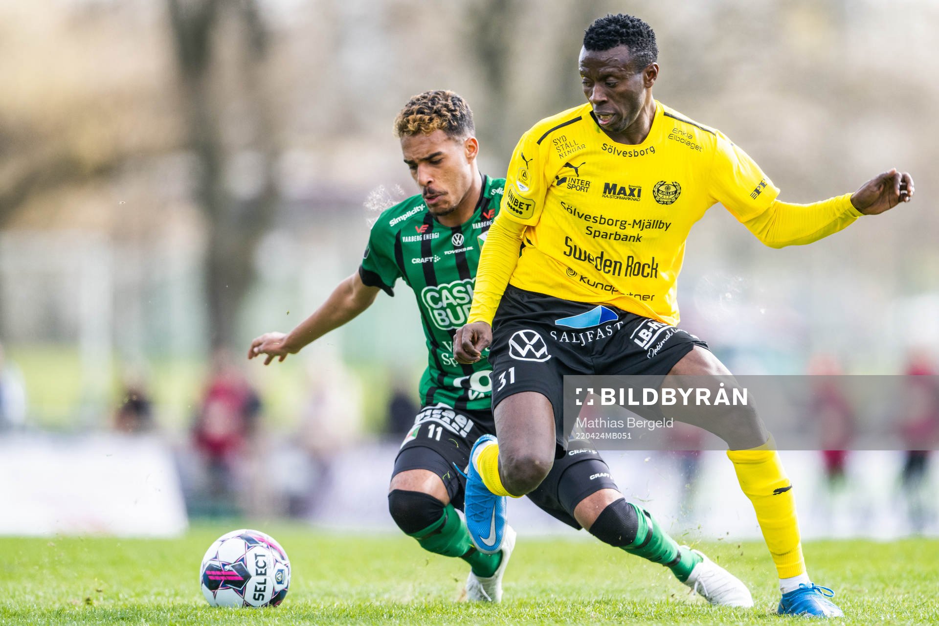 Varbergs Eliton Junior och Mjällbys Silas Nwankwo