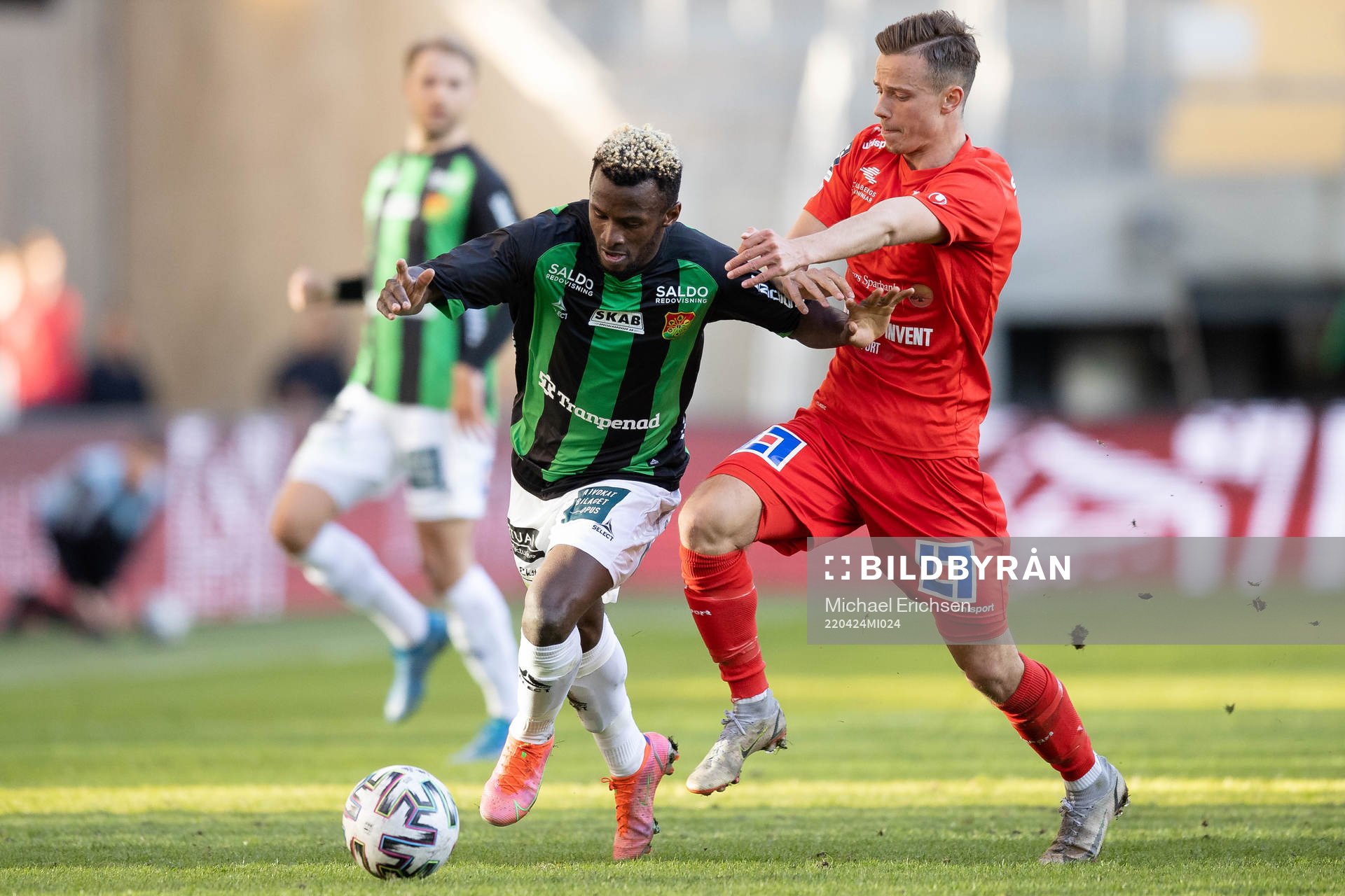 GAIS Rickard Emeka Friday och Åtvidabergs Benjamin Tannus