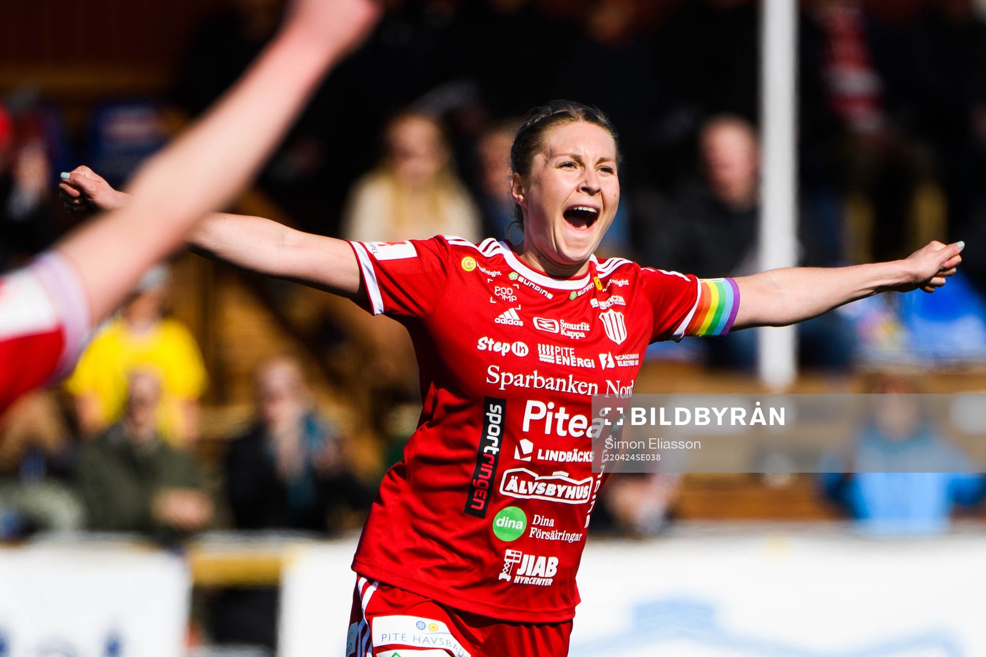 Piteås Fanny Andersson jublar