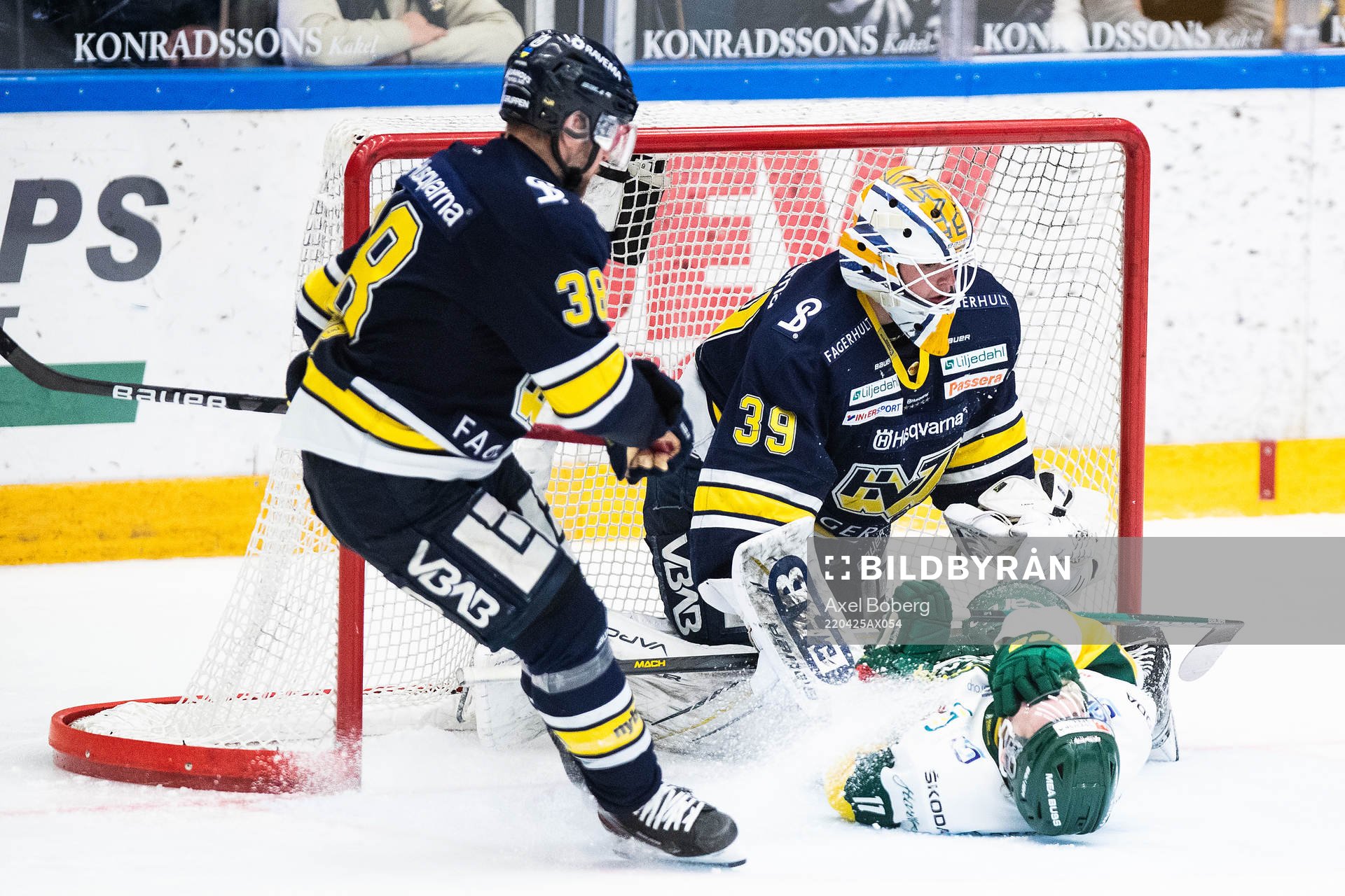s Filip Larsson och Björklövens William Eriksson