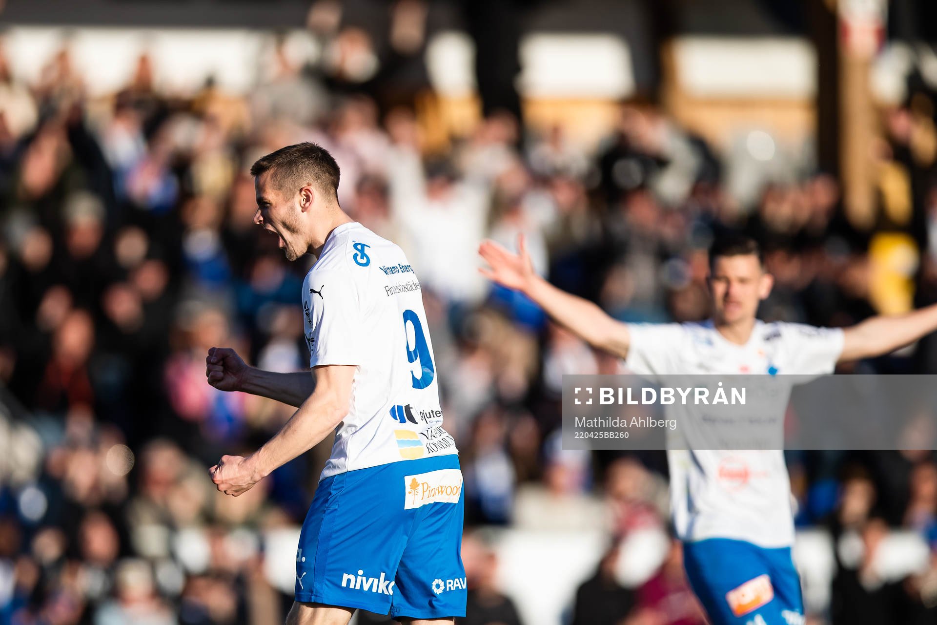 Värnamos Oscar Johansson jublar