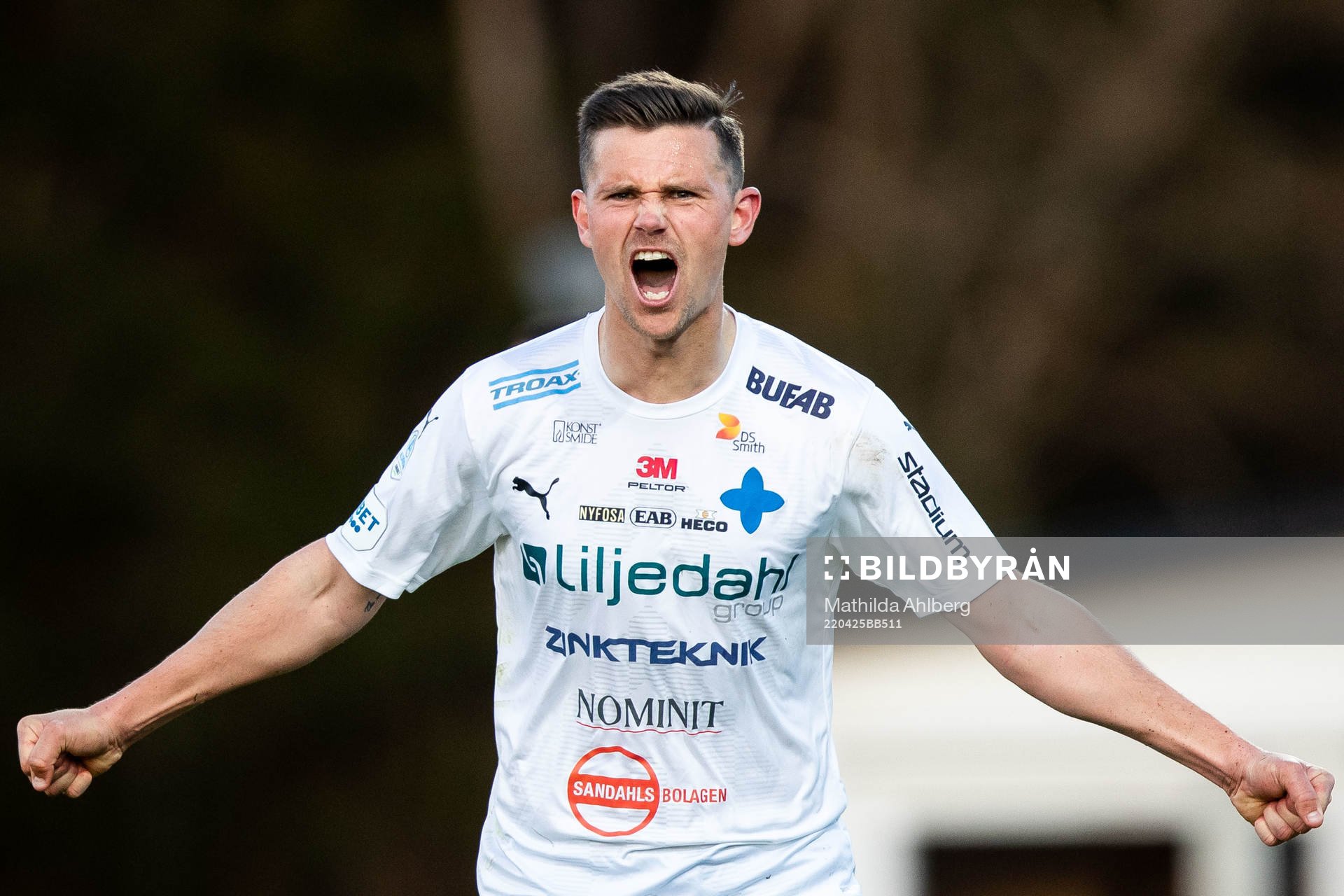 Värnamos Marcus Antonsson jublar