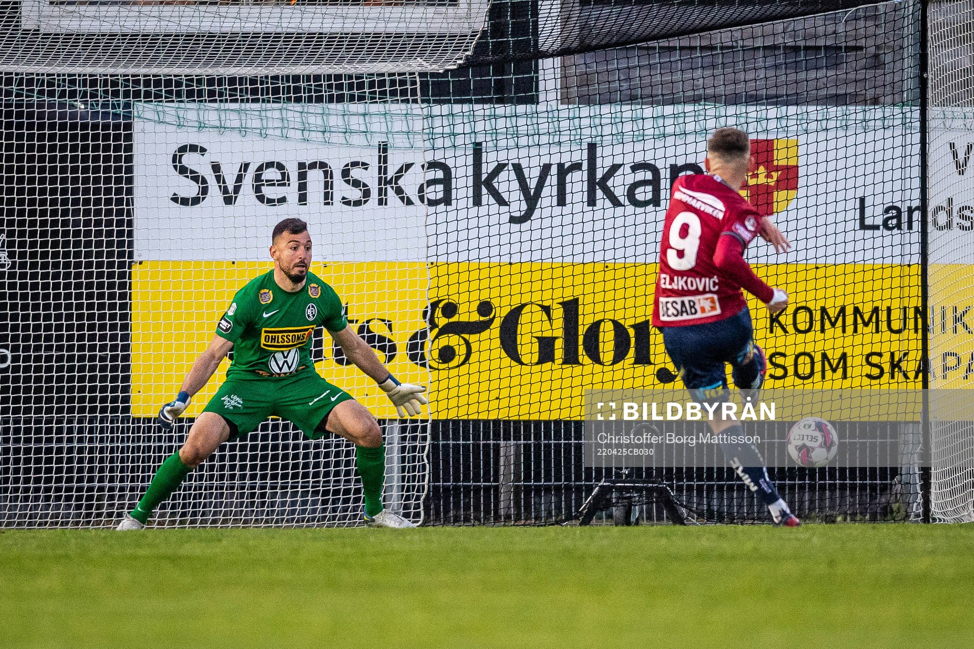 Örgrytes Ajdin Zeljkovic gör 3-2 på straff bakom