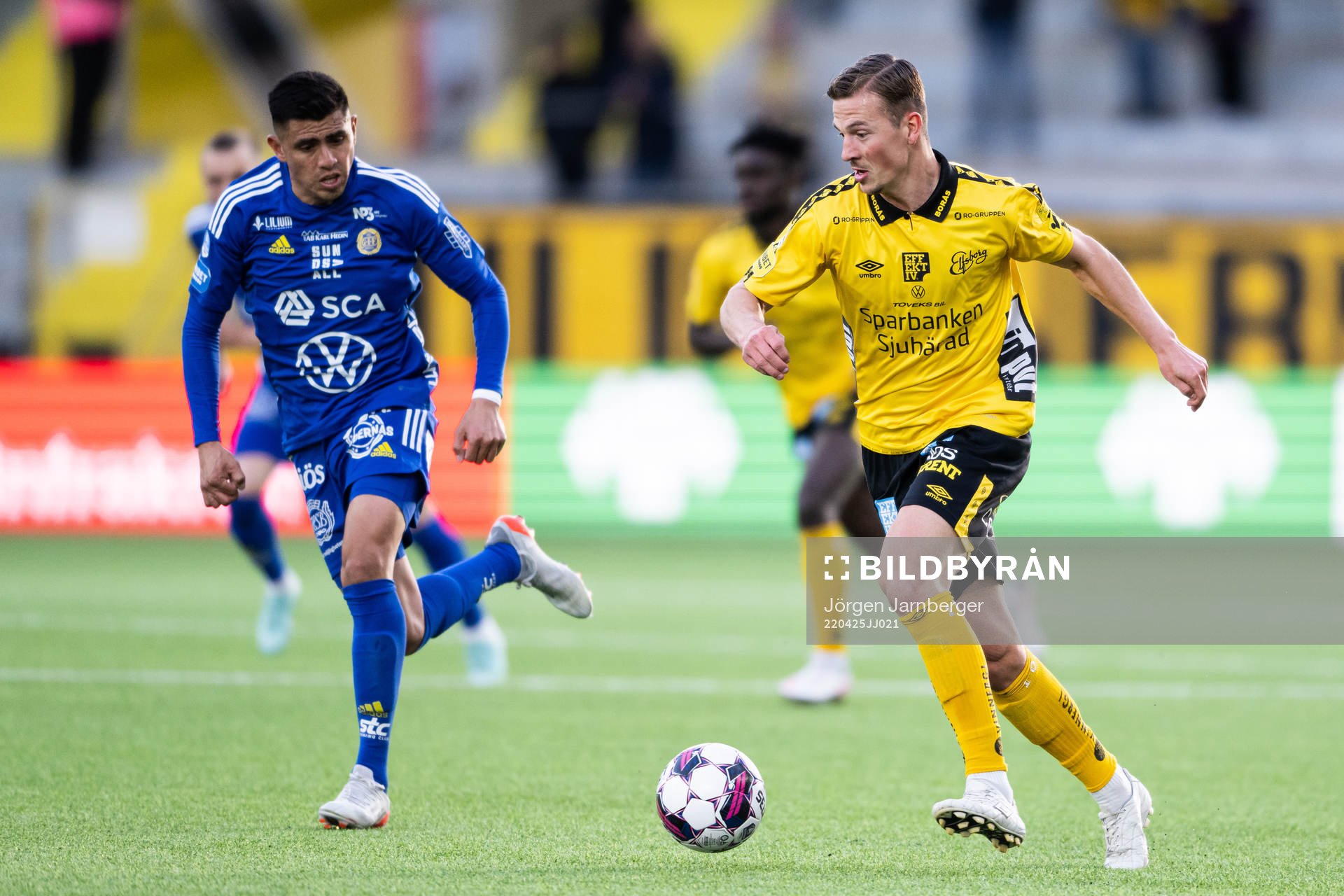 Sundsvalls Joe Corona och Elfsborgs Simon Olsson