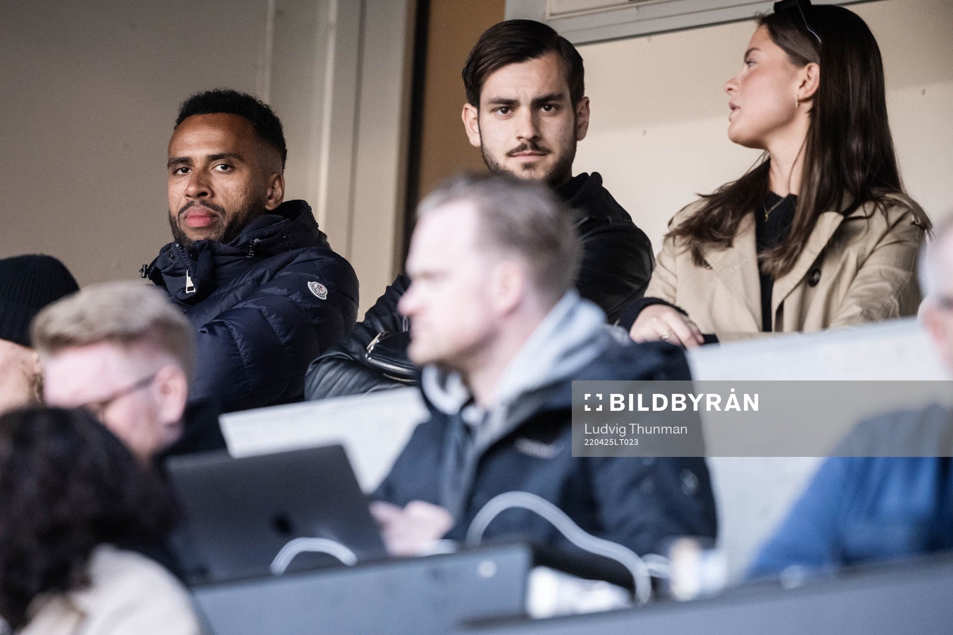 Malmö FFs Isaac Kiese Thelin och Adi Nalic på läktaren