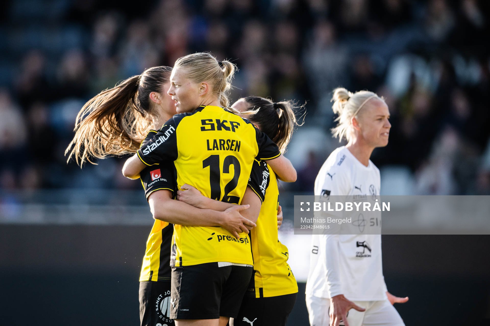 Häckens Stine Larsen jublar