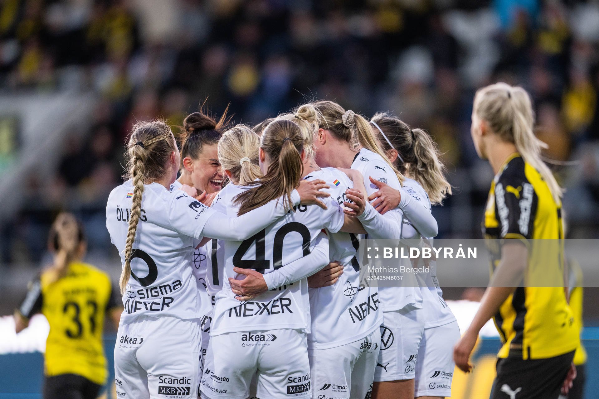 Rosengårds Caroline Seger jublar med lagkamrater