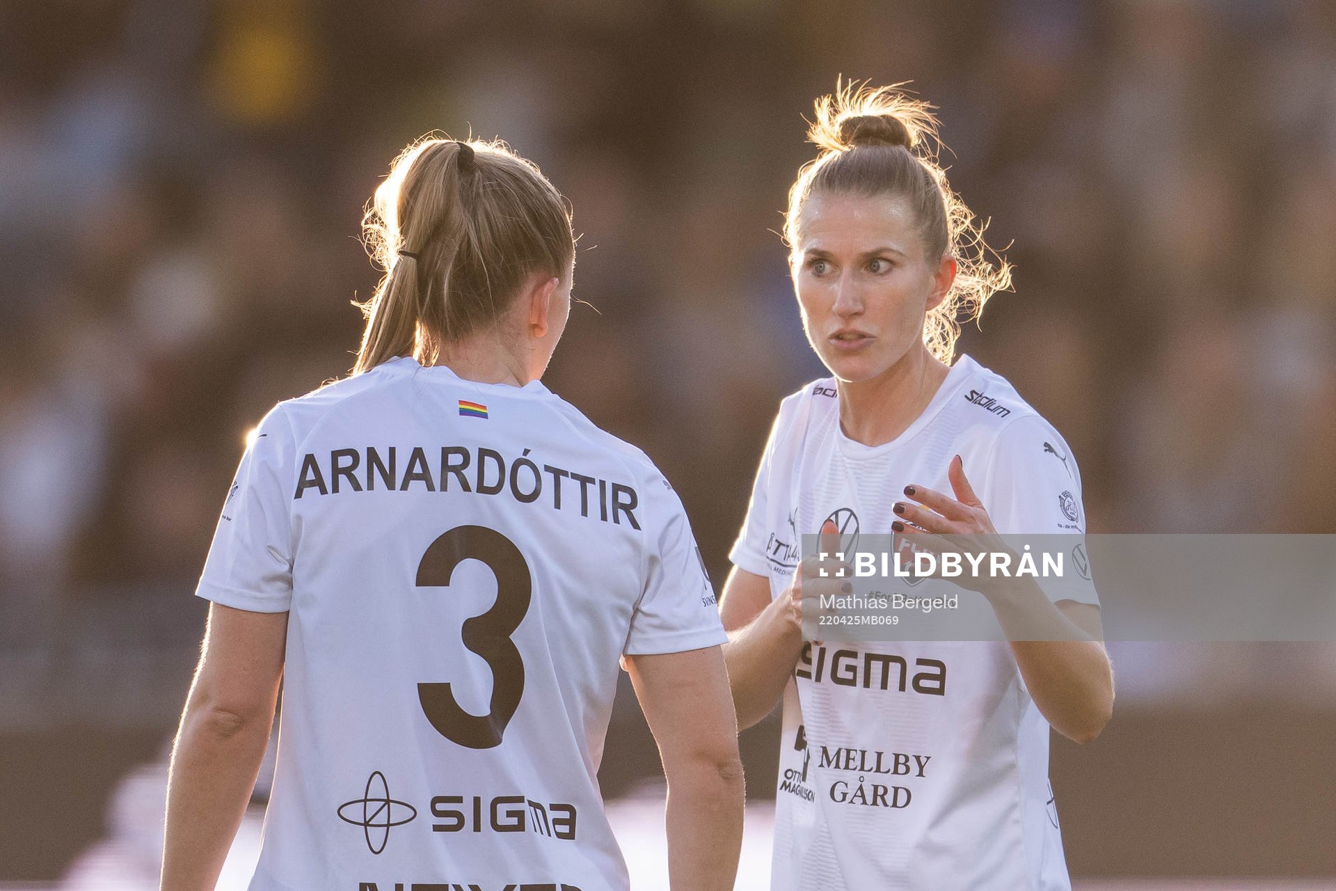 Rosengårds Gudrun Arnardottir och Emma Berglund