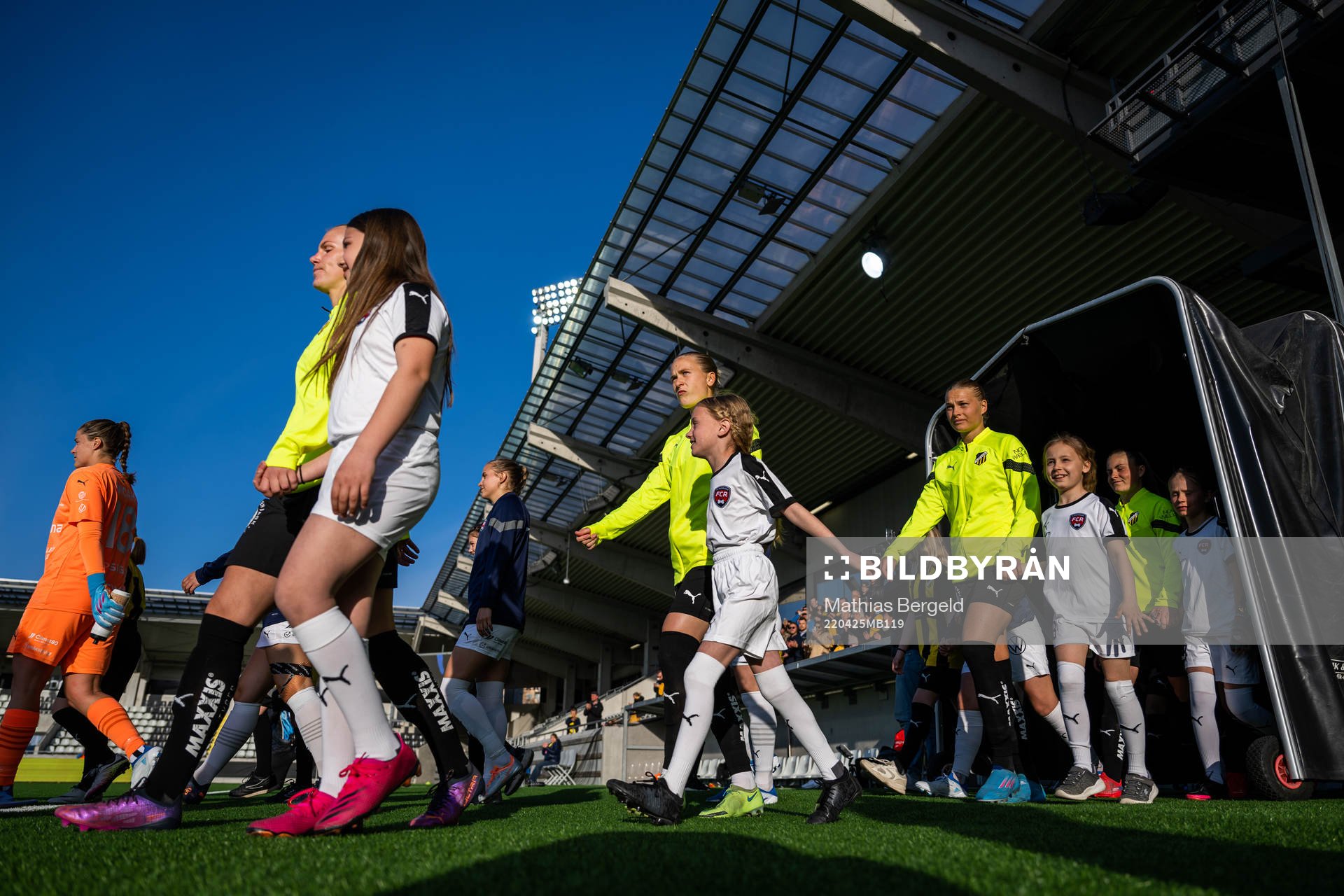 Häckens Filippa Curmark och Stine Larsen gör entré