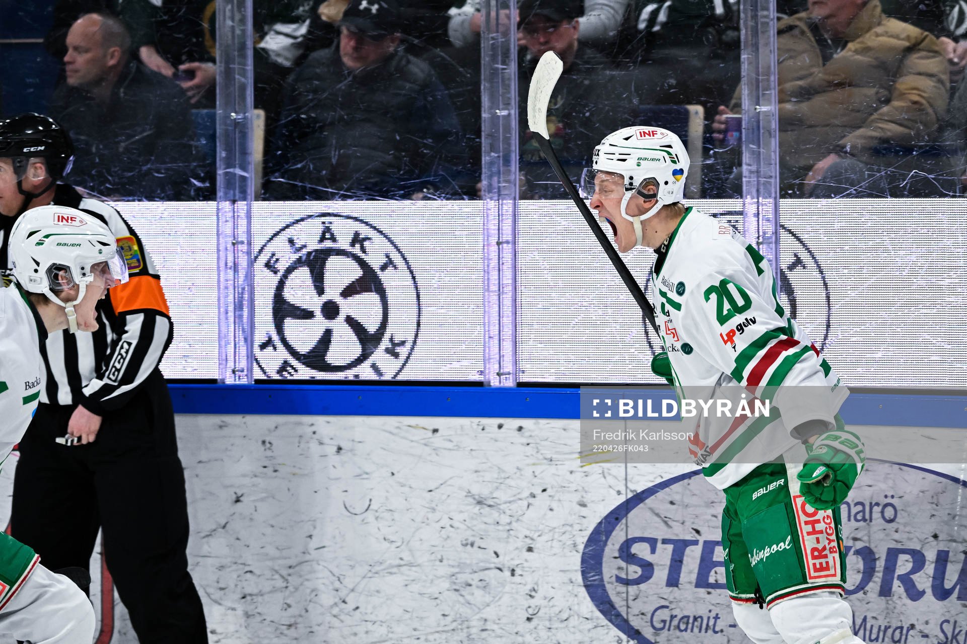 Rögles Oliver Tärnström jublar