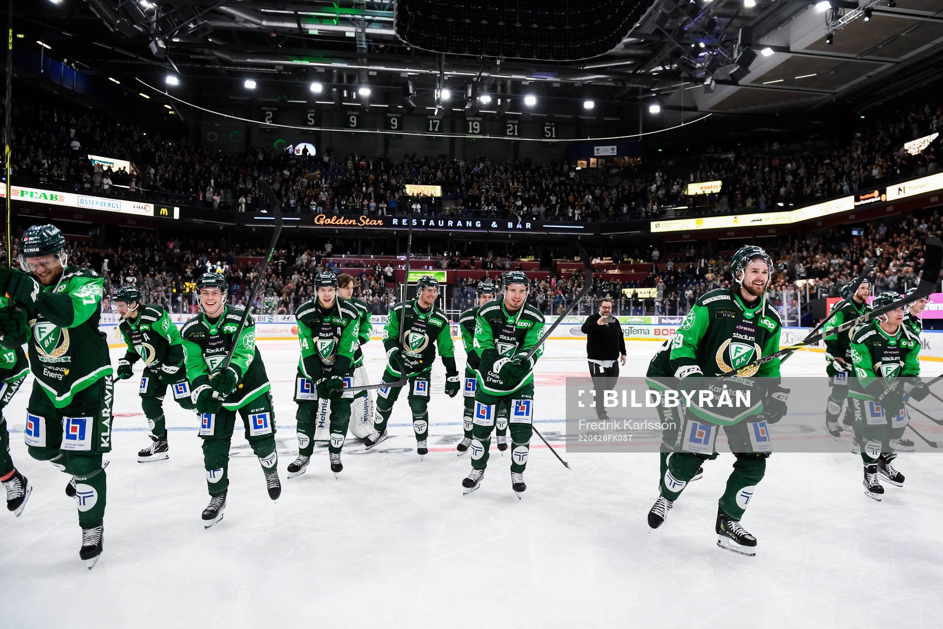 Färjestads spelare jublar