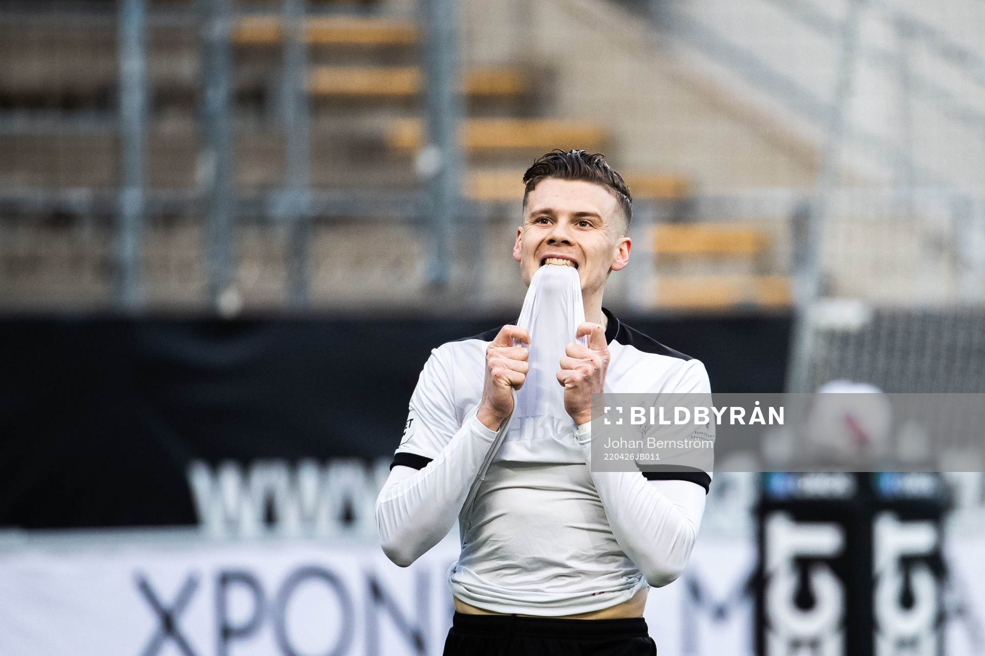 Örebros Jake Larsson deppar