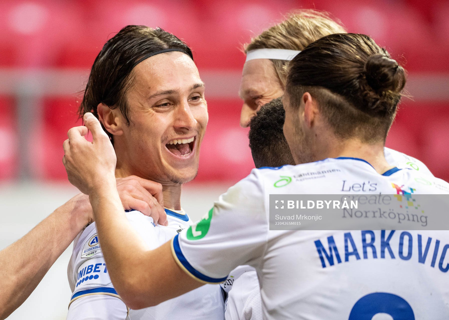 IFK Norrköpings Jonathan Levi jublar efter 0-2 under fotbollsmatchen i Allsvenskan mellan Kalmar och IFK Norrköping den 26 april 2022 i Kalmar.