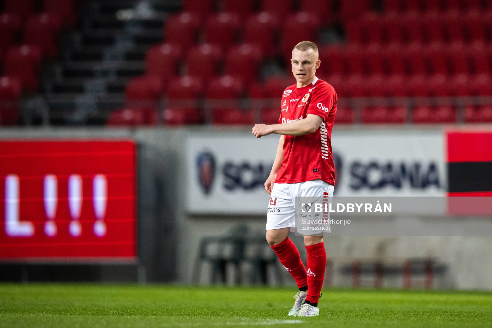 Kalmars Isak Jansson jublar efter 1-2 under fotbollsmatchen i Allsvenskan mellan Kalmar och IFK Norrköping den 26 april 2022 i Kalmar.