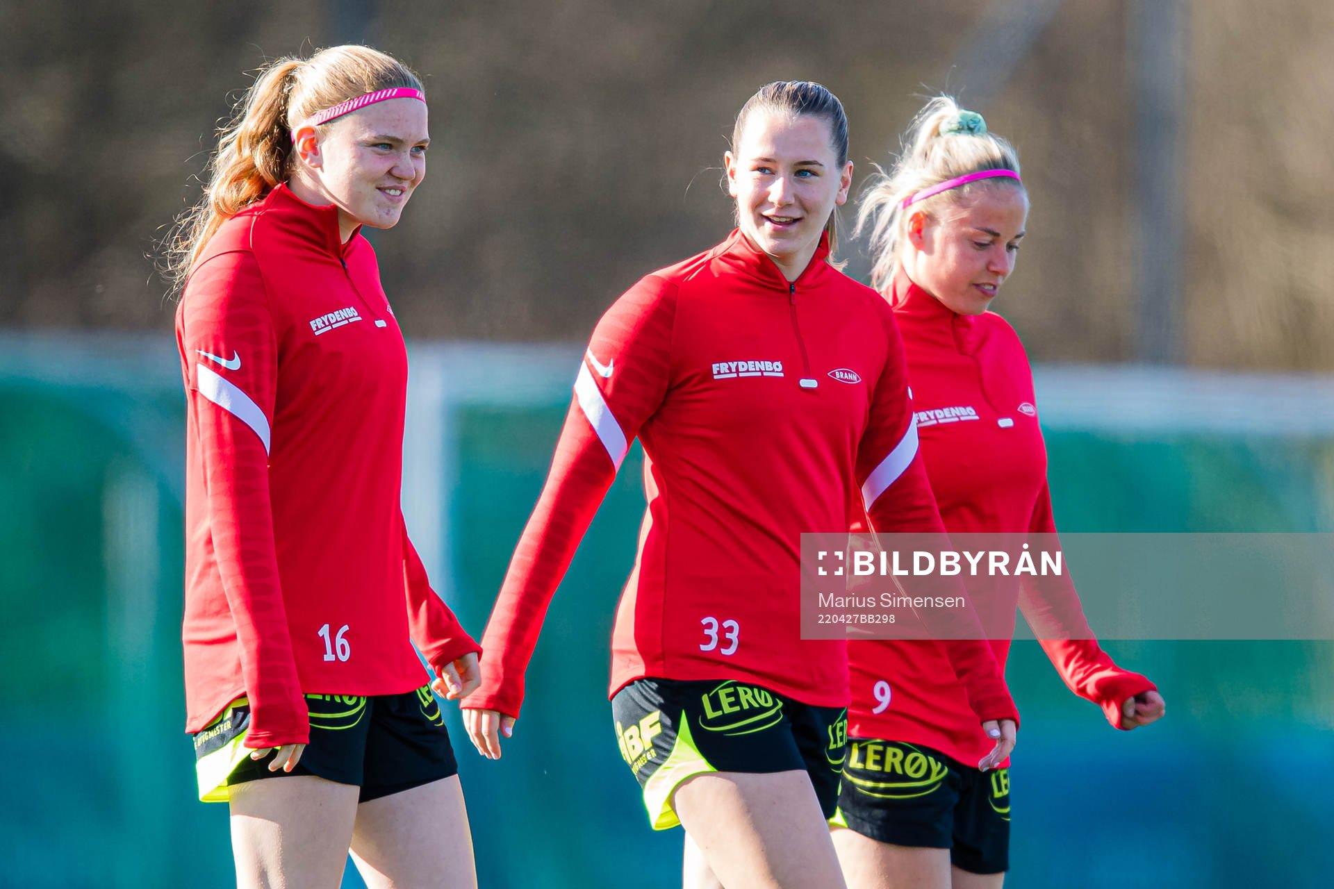 Signe Gaupset and Elisabeth Terland of Brann