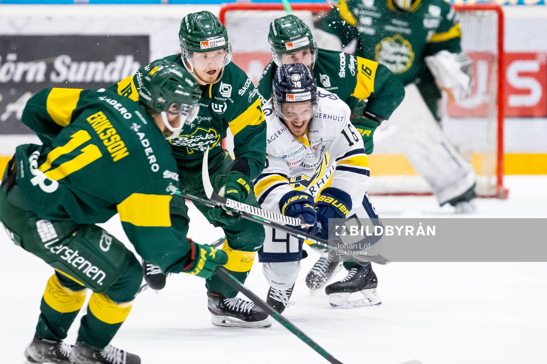 s Tyler Kelleher och Björklövens Axel Ottosson