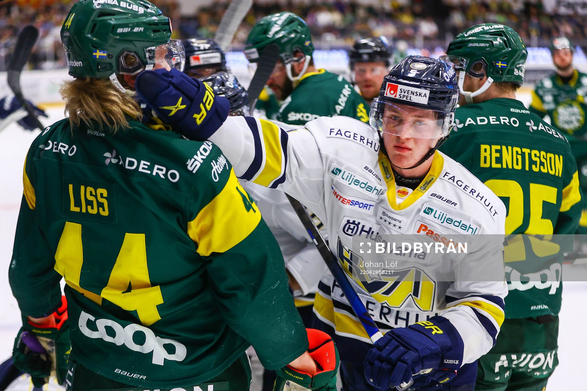 s Victor Sjöholm i bråk