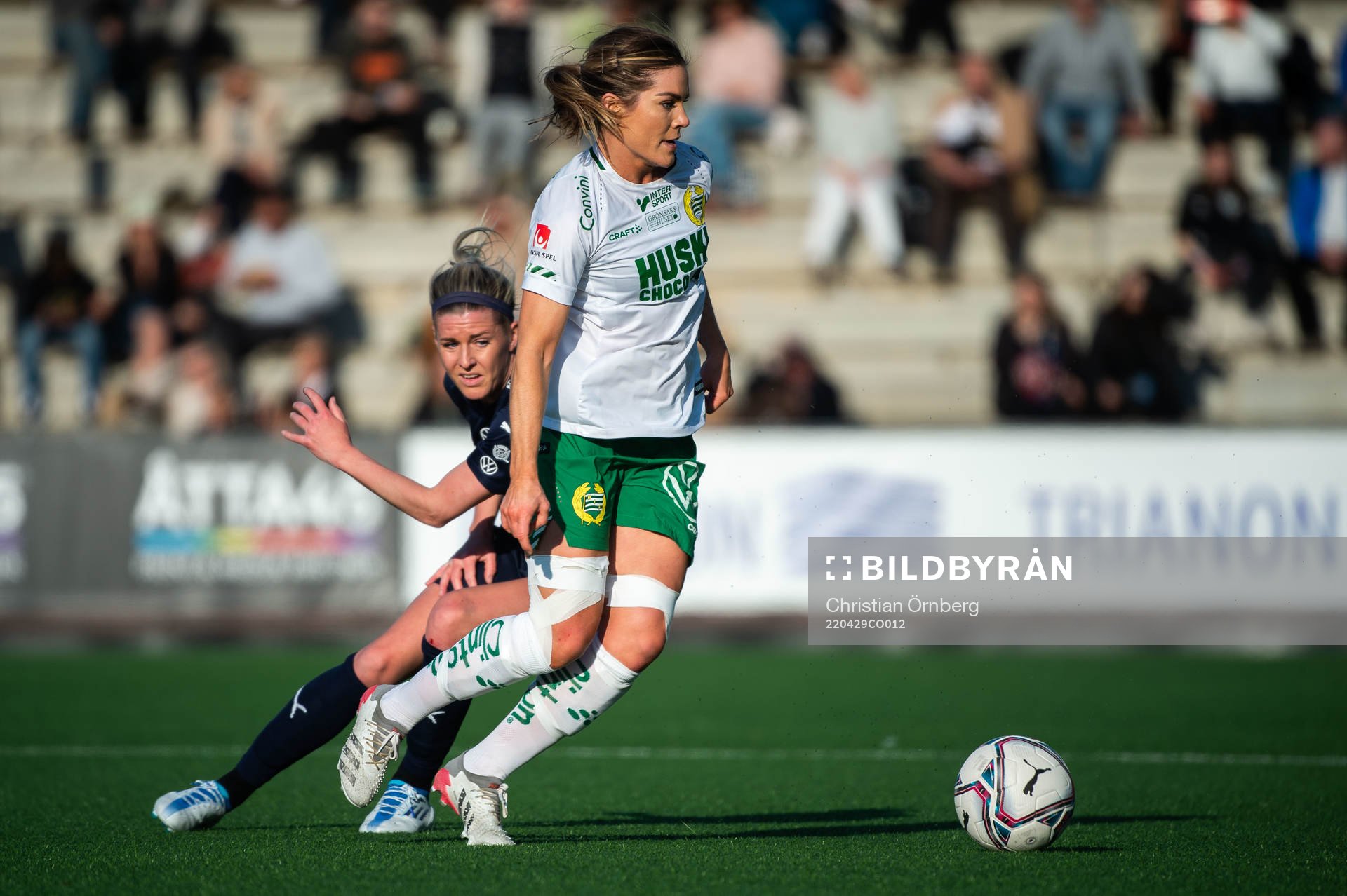 Rosengårds Olivia Schough och Hammarbys Hanna Folkesson